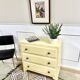 Commode vintage peinture beige