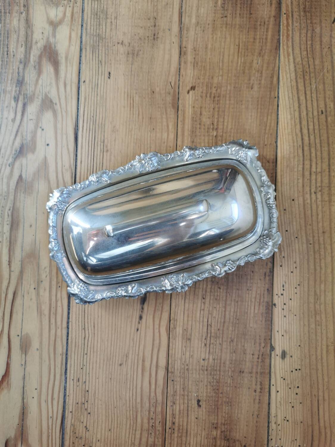 Metal butter dish