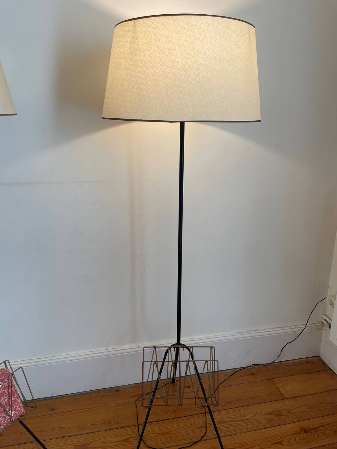 Paire de lampadaires tripodes années 50