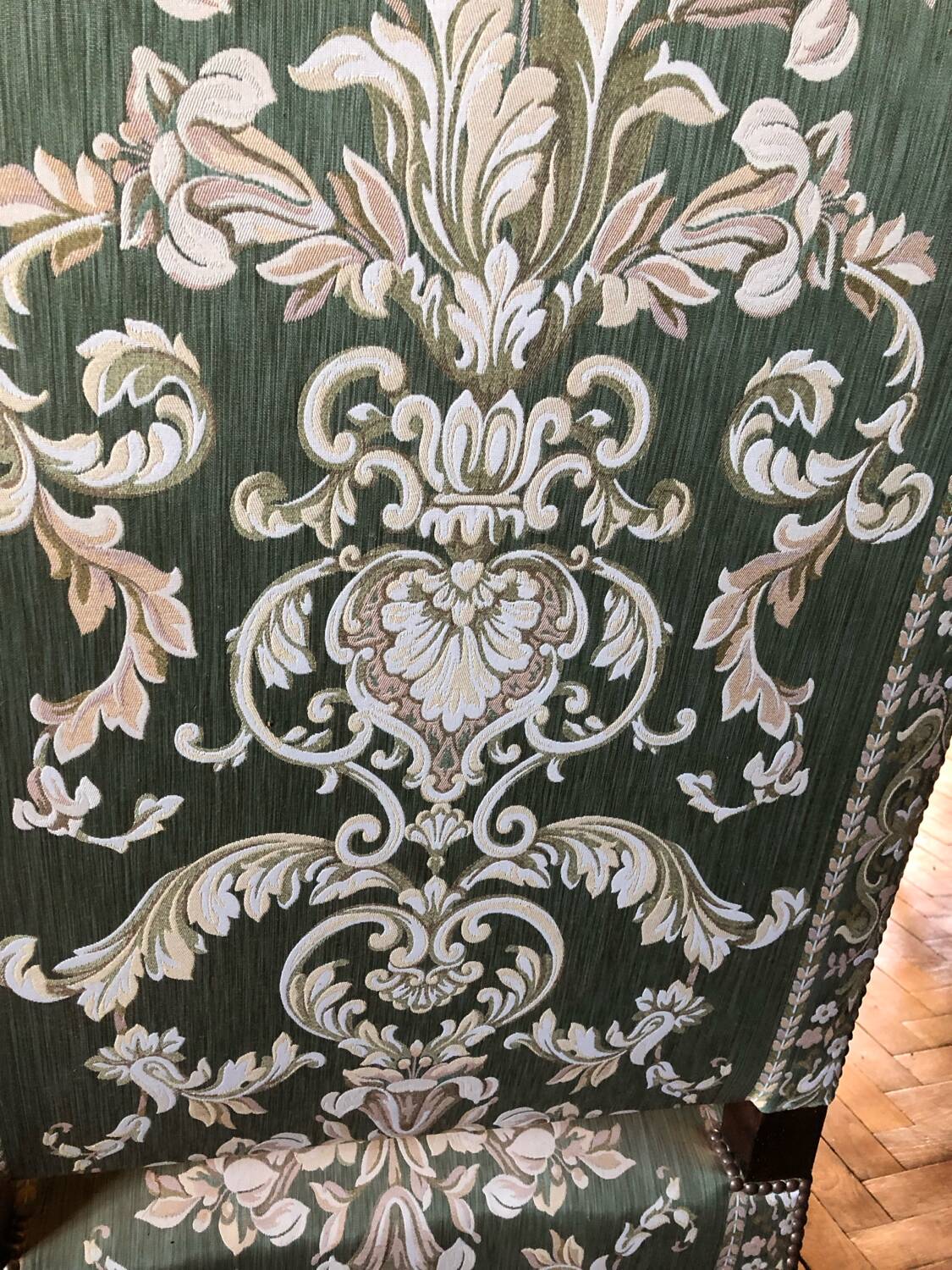 Paire de fauteuils 1900