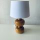 Lampe en bois tourné
