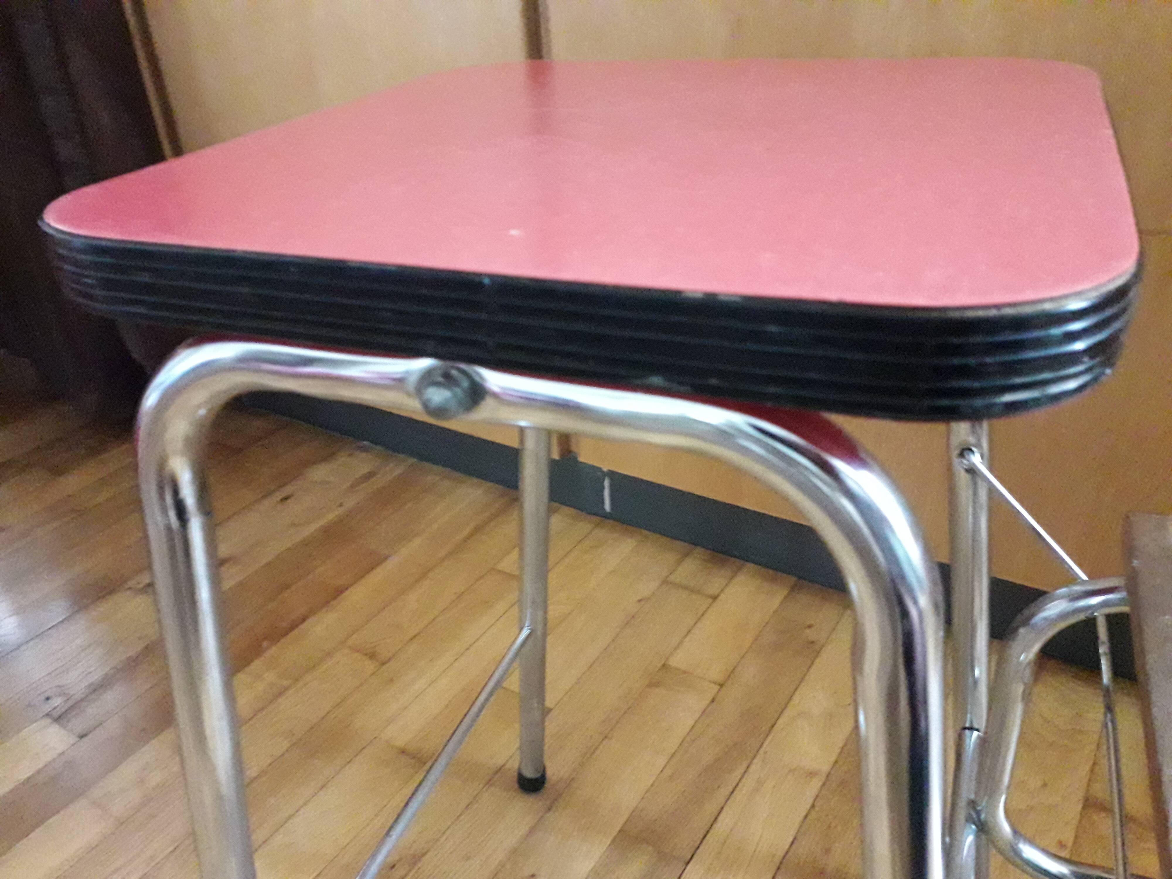 Walking walking sitting in formica