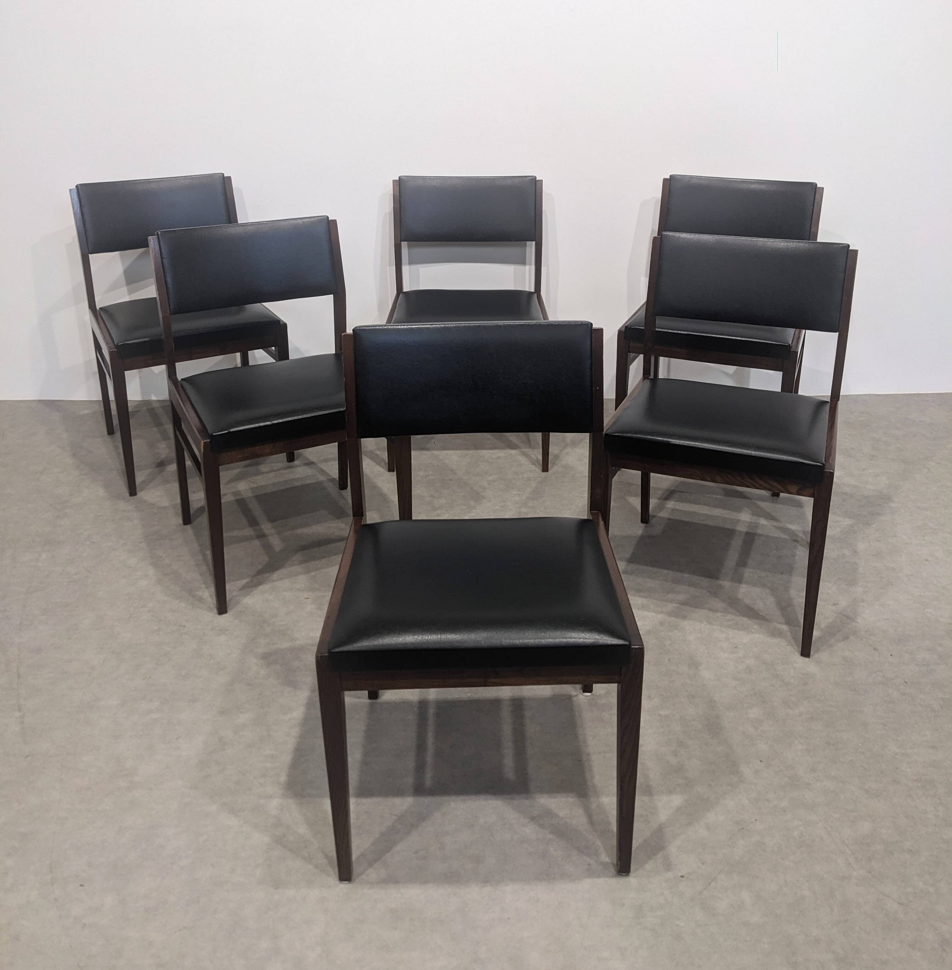 Set of 6 vintage chairs