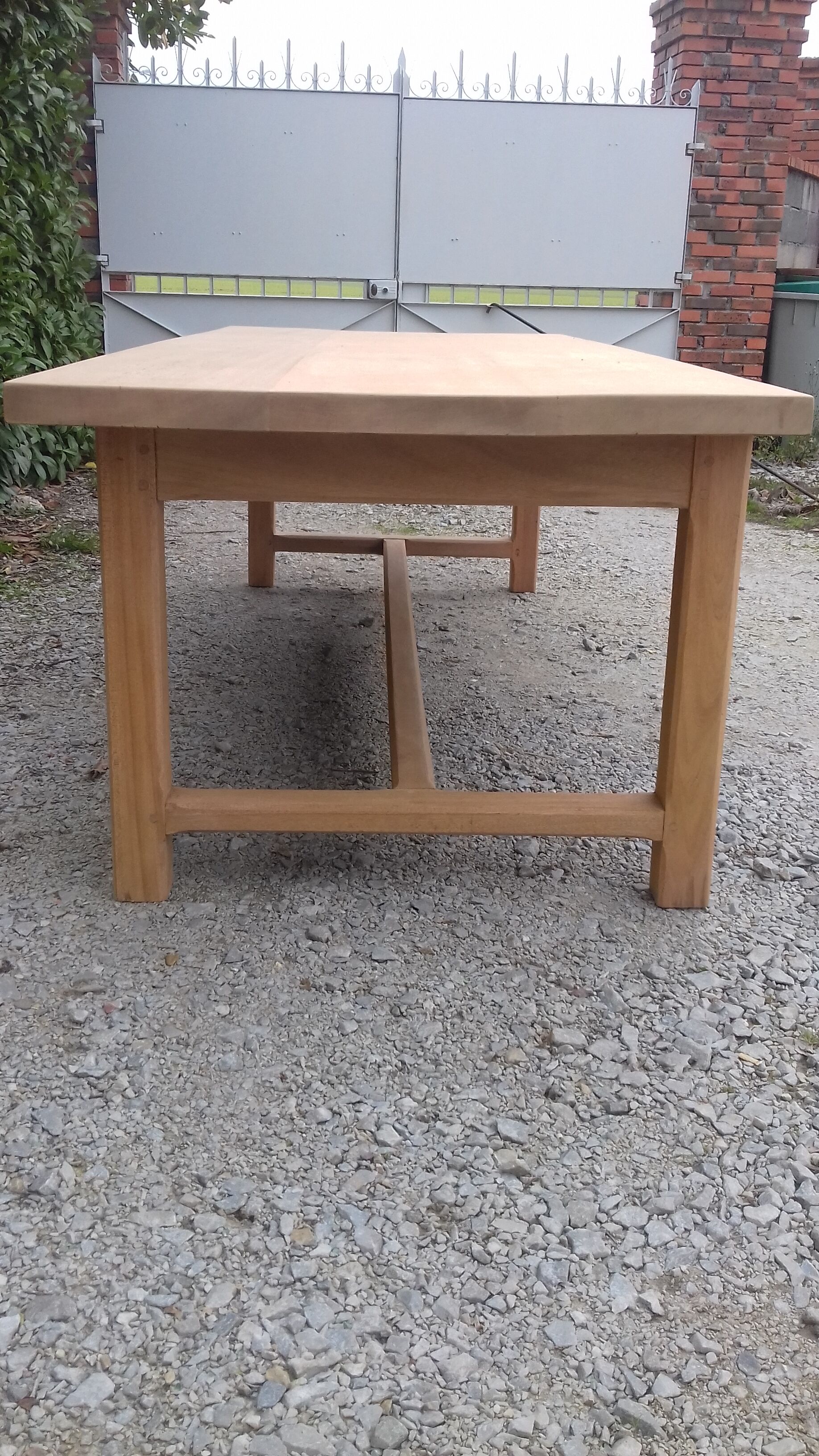 Farm table in solid oak