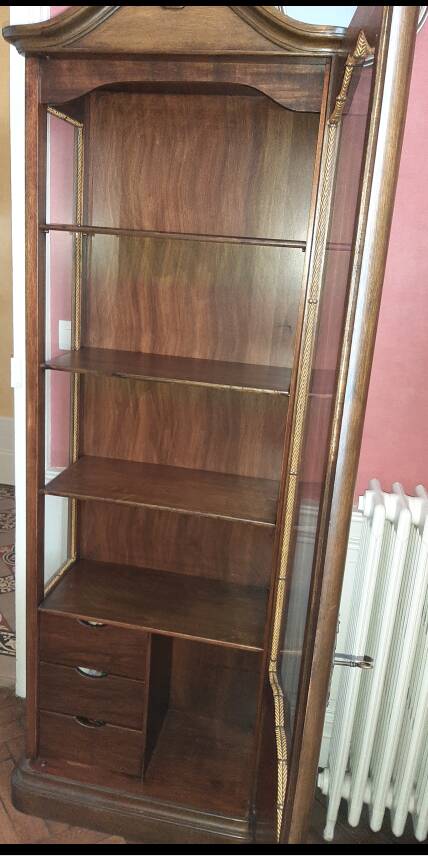 Classic style showcase in varnished wood