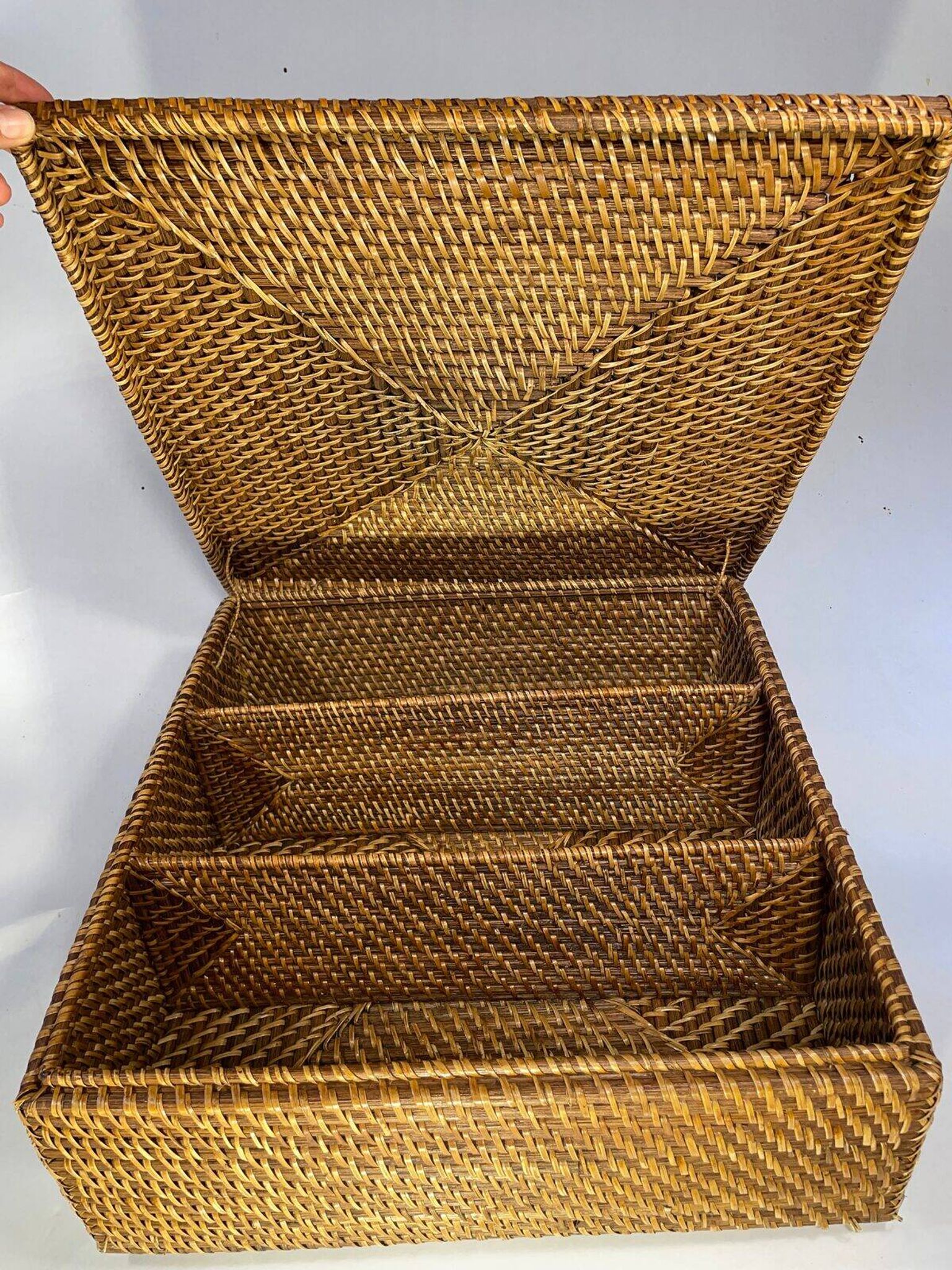 Boîte de rangement vintage en rotin tressé, à compartiments