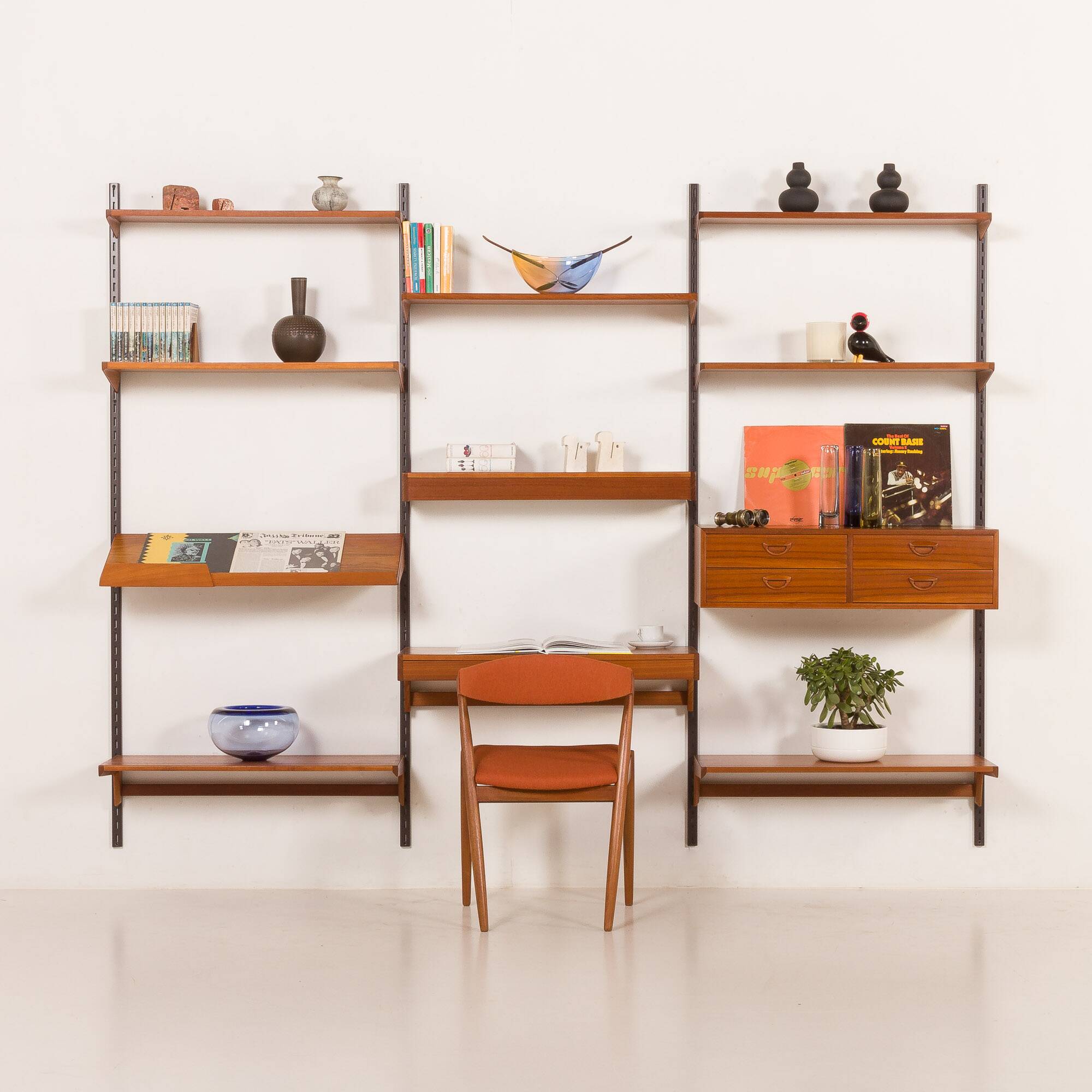 Kai Kristiansen teak wall unit with a desk and a lamp, FM Mobler, 1960s