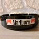 Cendrier rond en verre noir support publicitaire Marlboro