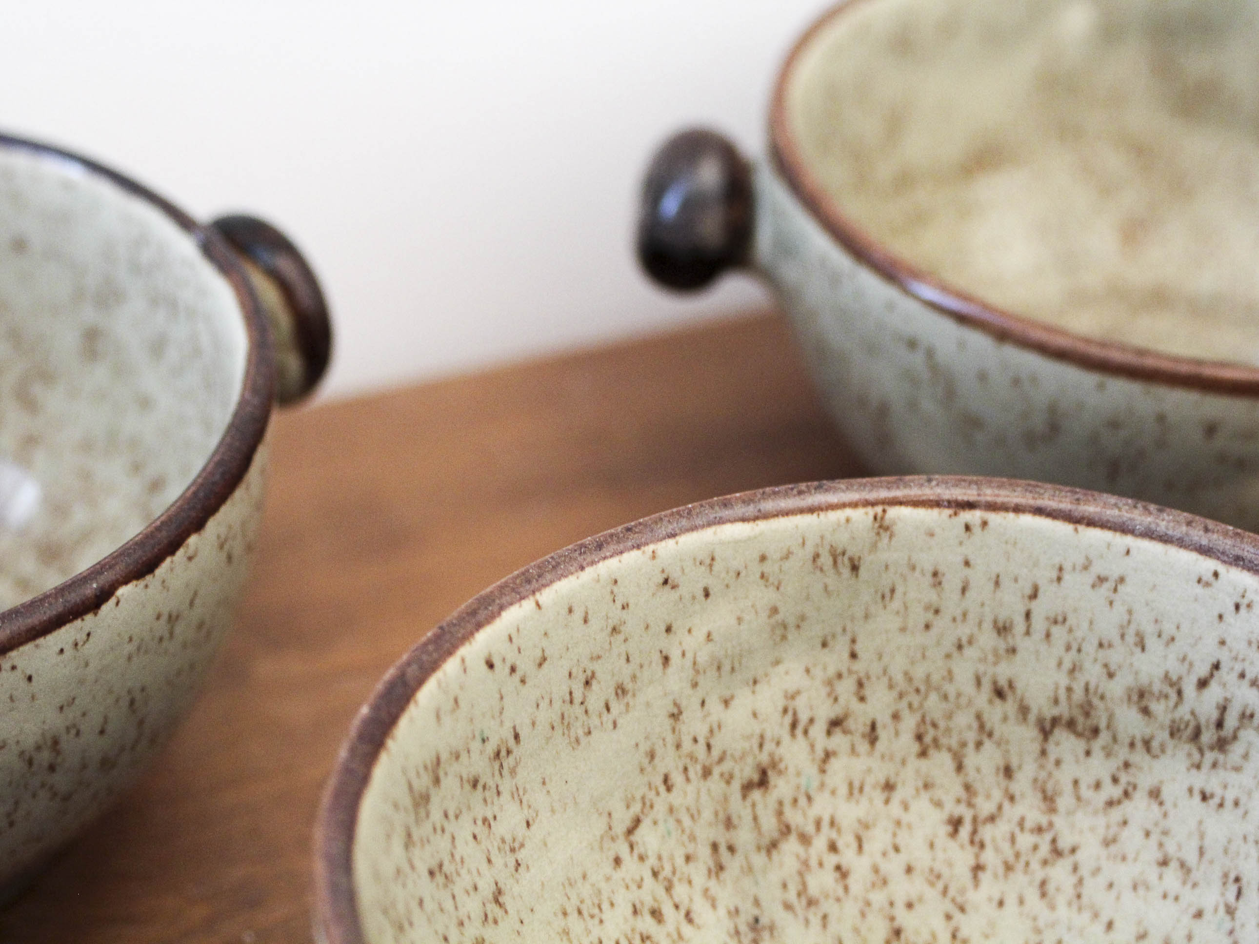 Glazed ceramic bowls Les Grottes Dieulefit