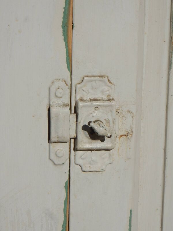 Ancien petit meuble d'atelier / de métier - Buffet en sapin et plateau zinc