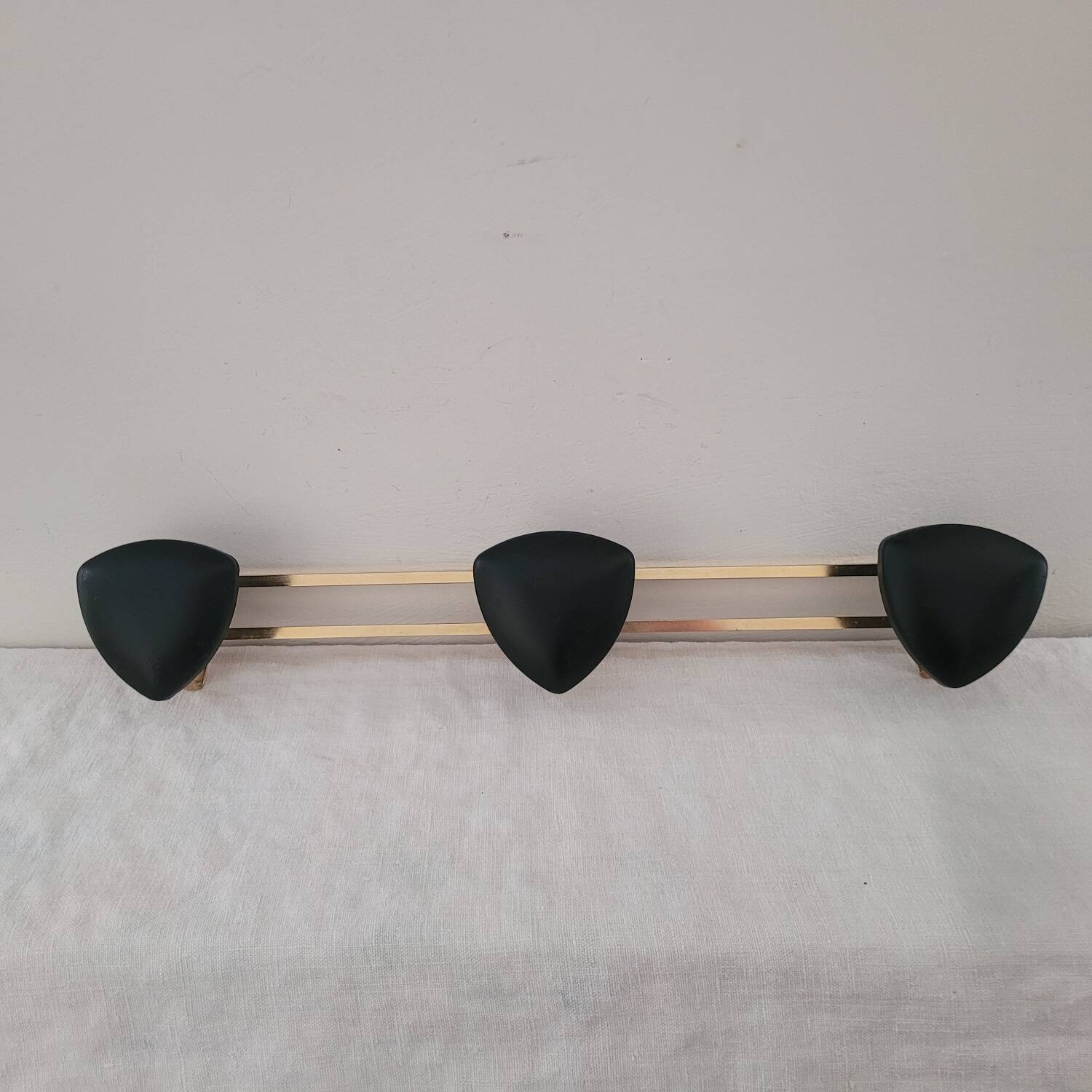 Vintage Style Atomic Design Coat Rack 3 Hooks – Circa 1955