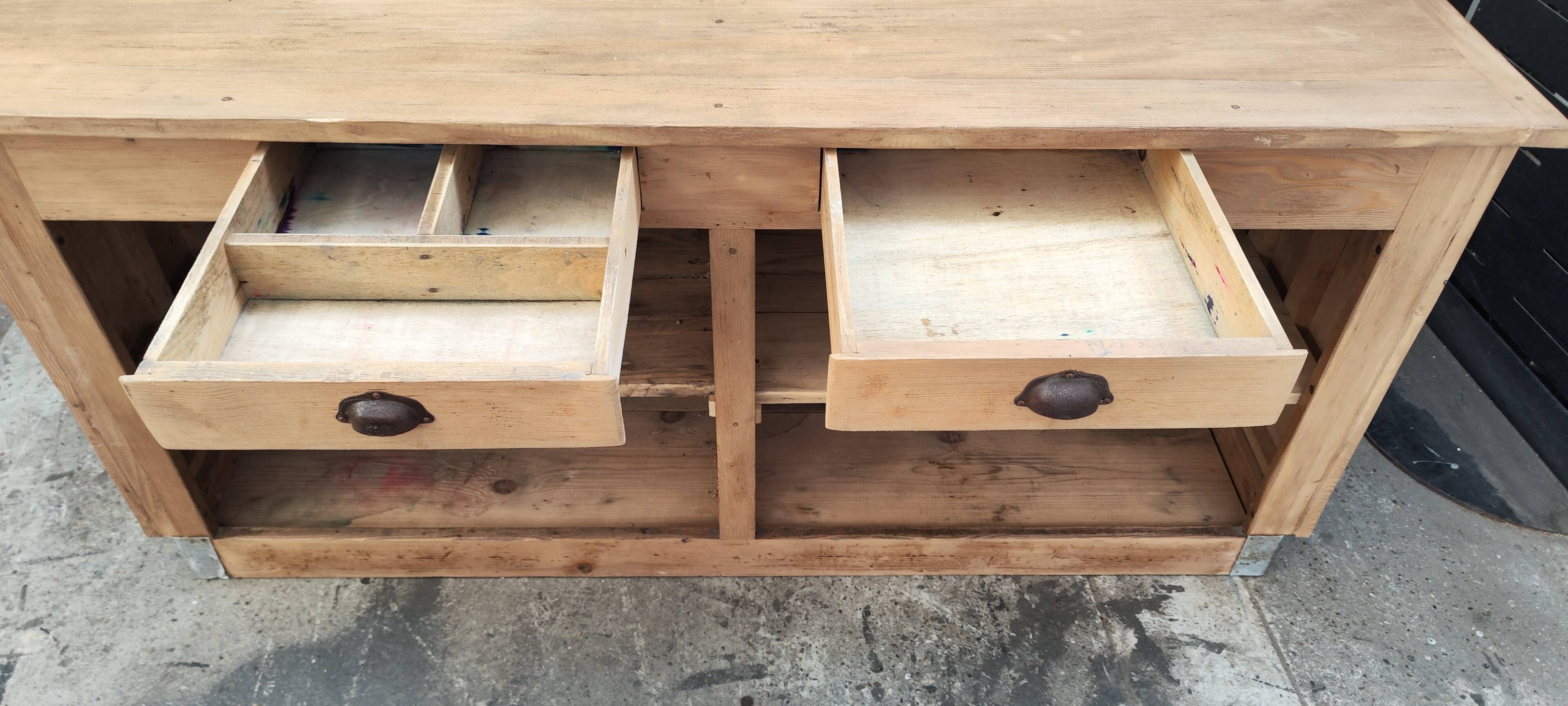 Central island bar counter in pine with two drawers