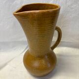 Pitcher digoin