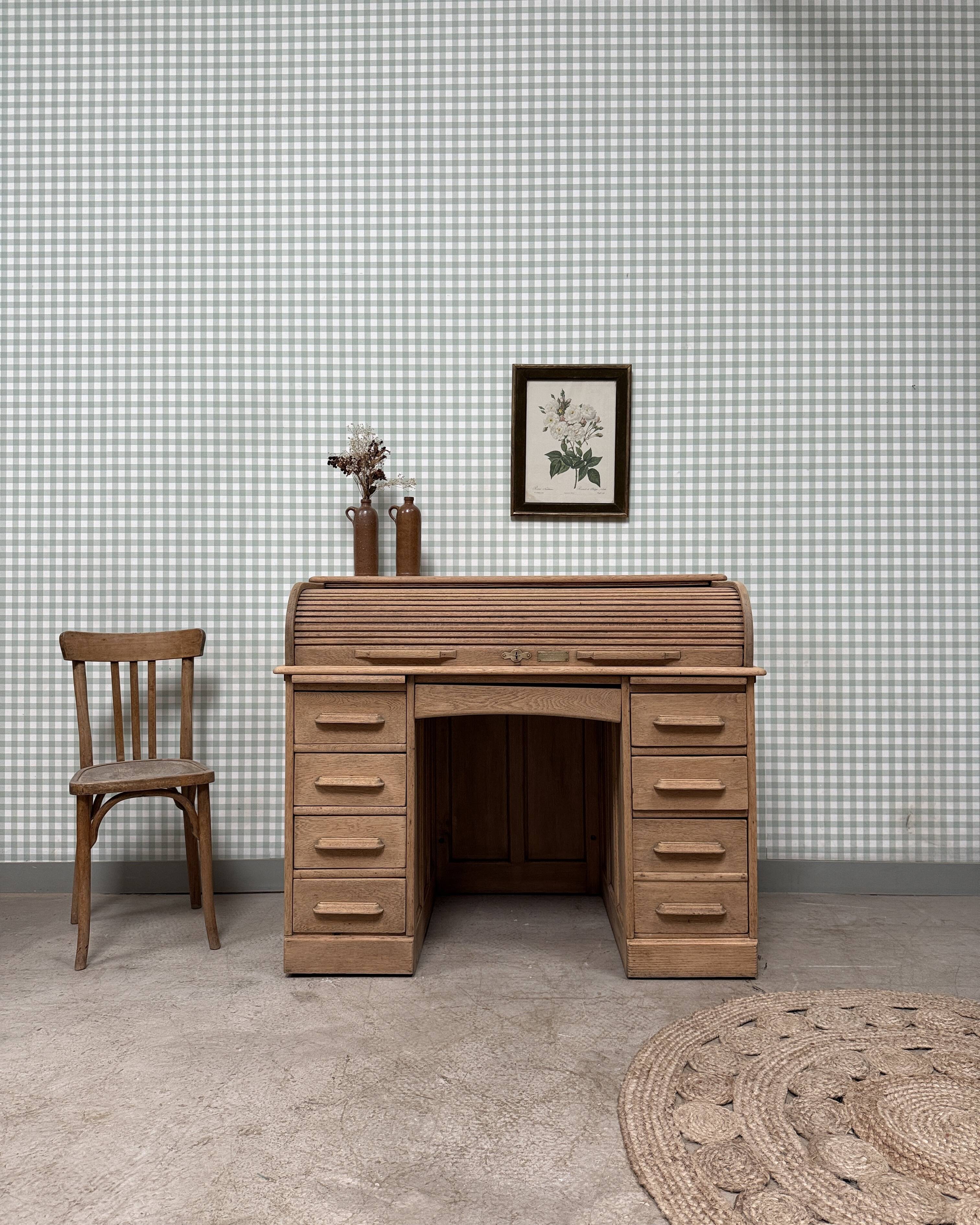 American cylinder desk (renovated)