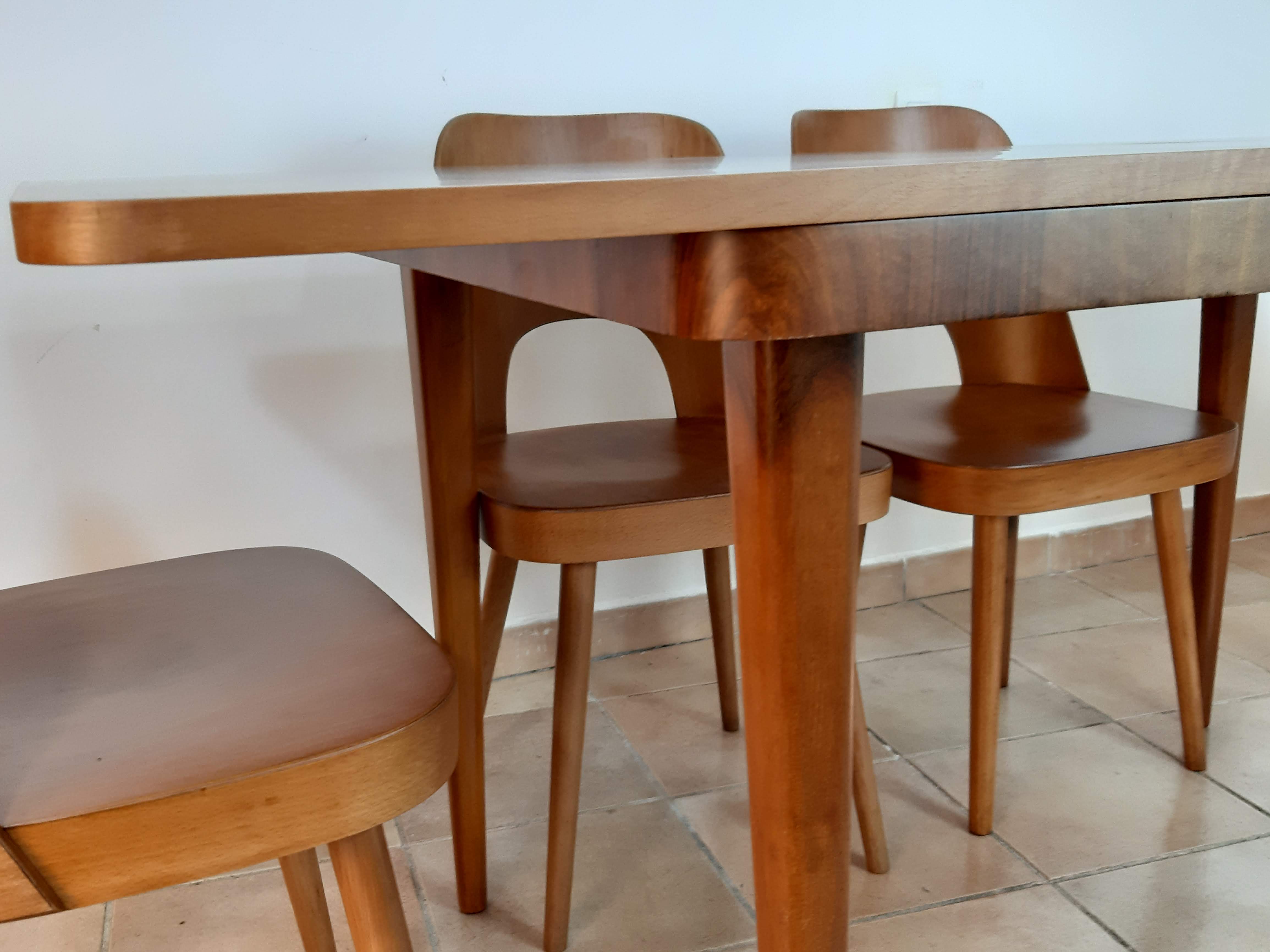 Extension table in Walnut Cesky Nabytek, Vintage Czech 1950 s