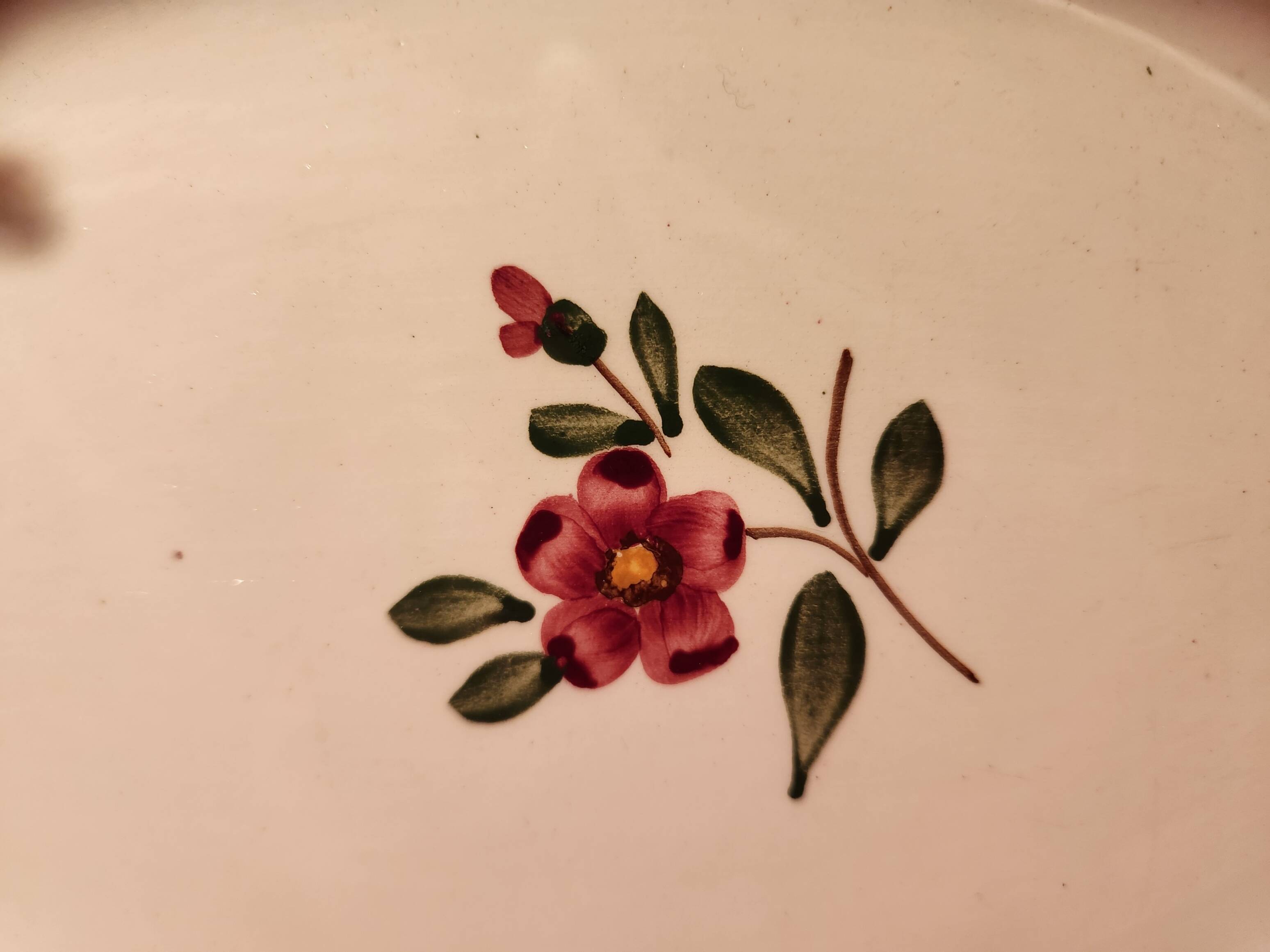 Oval plate Armelle Sarreguemines hand-painted