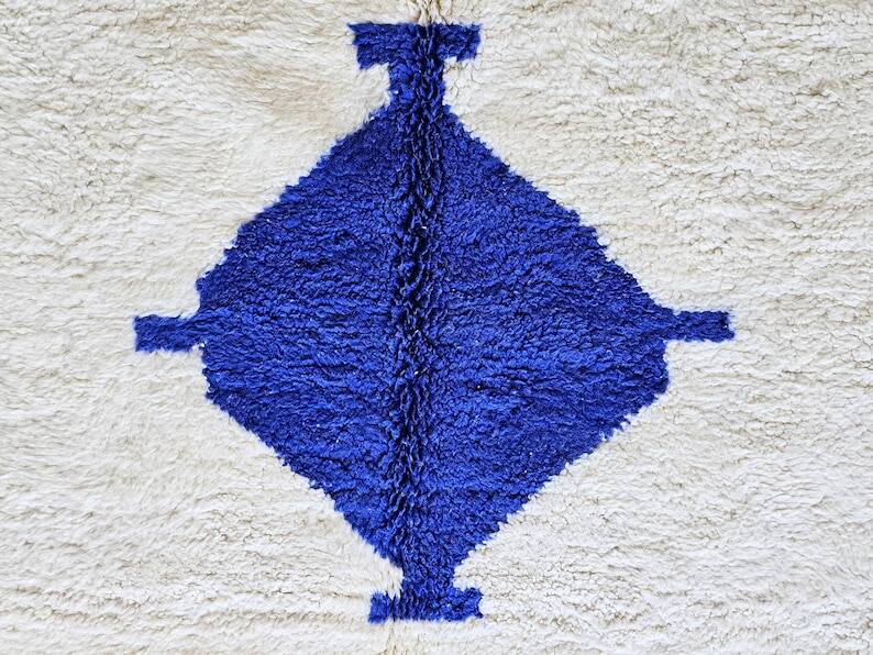 Handmade Berber rug 250cmx150cm