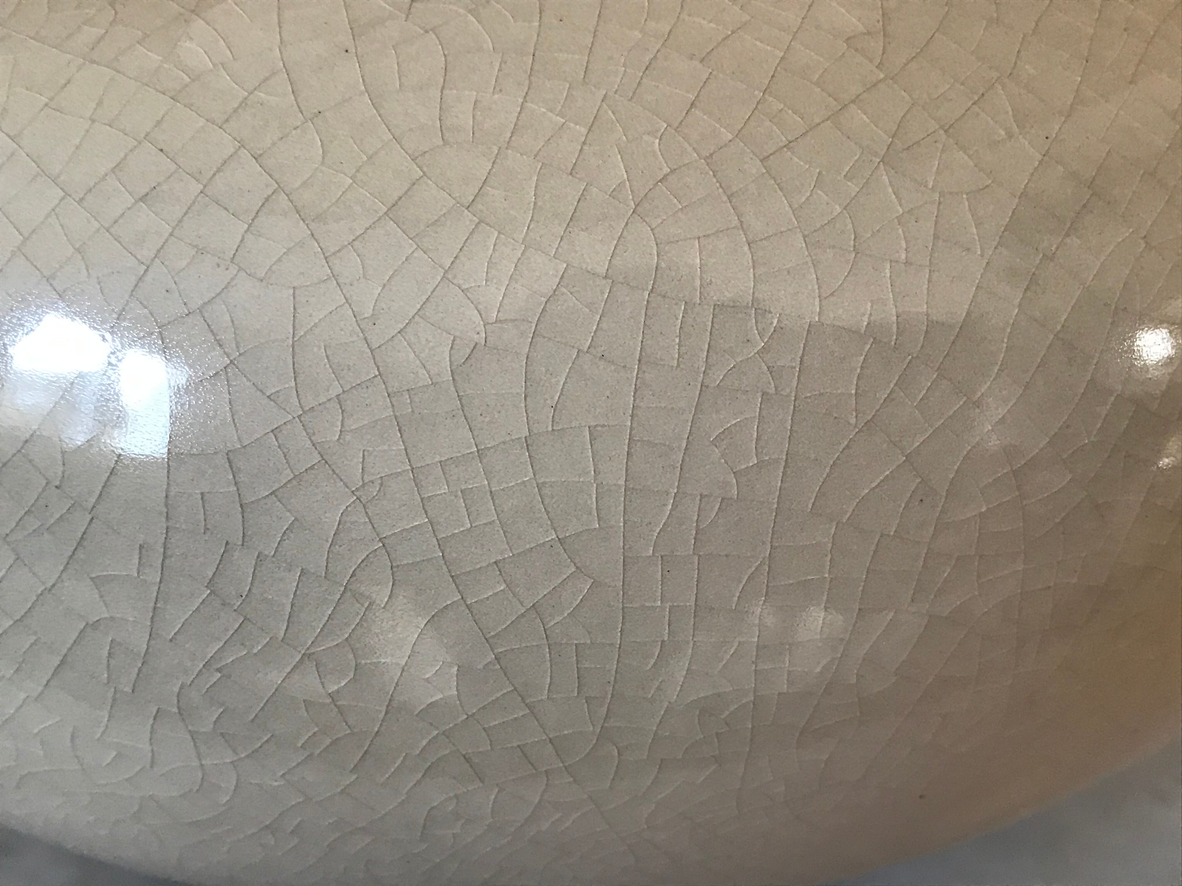 Kostka cracked pebble lamp