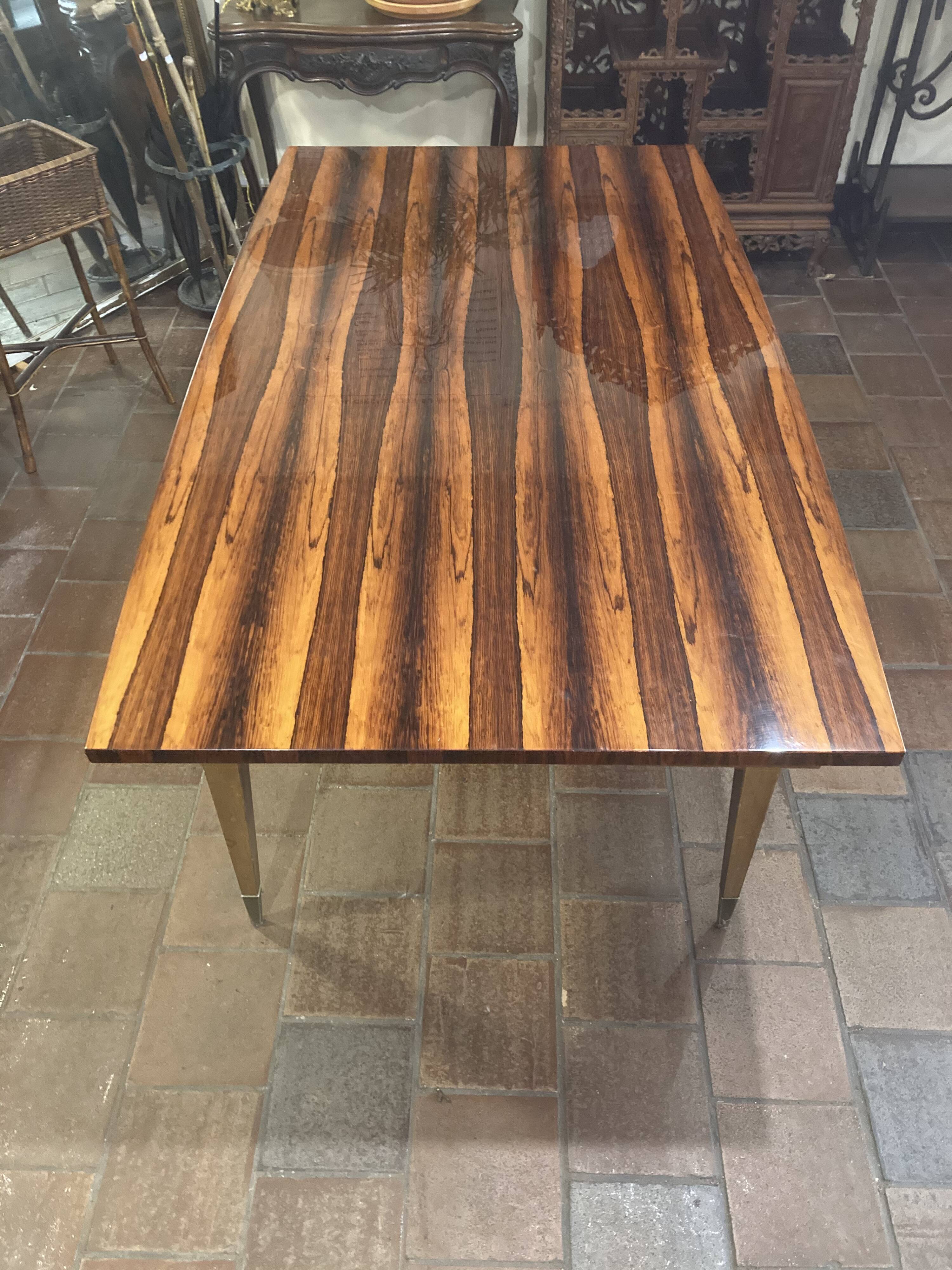 Table en ébène de Macassar laquée vers 1950