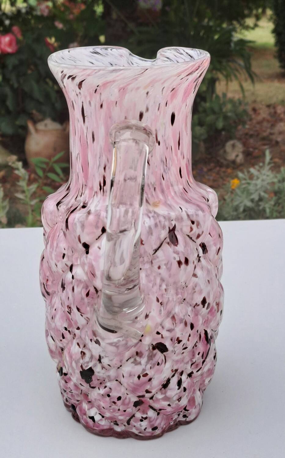 Pichet en verrerie de Clichy