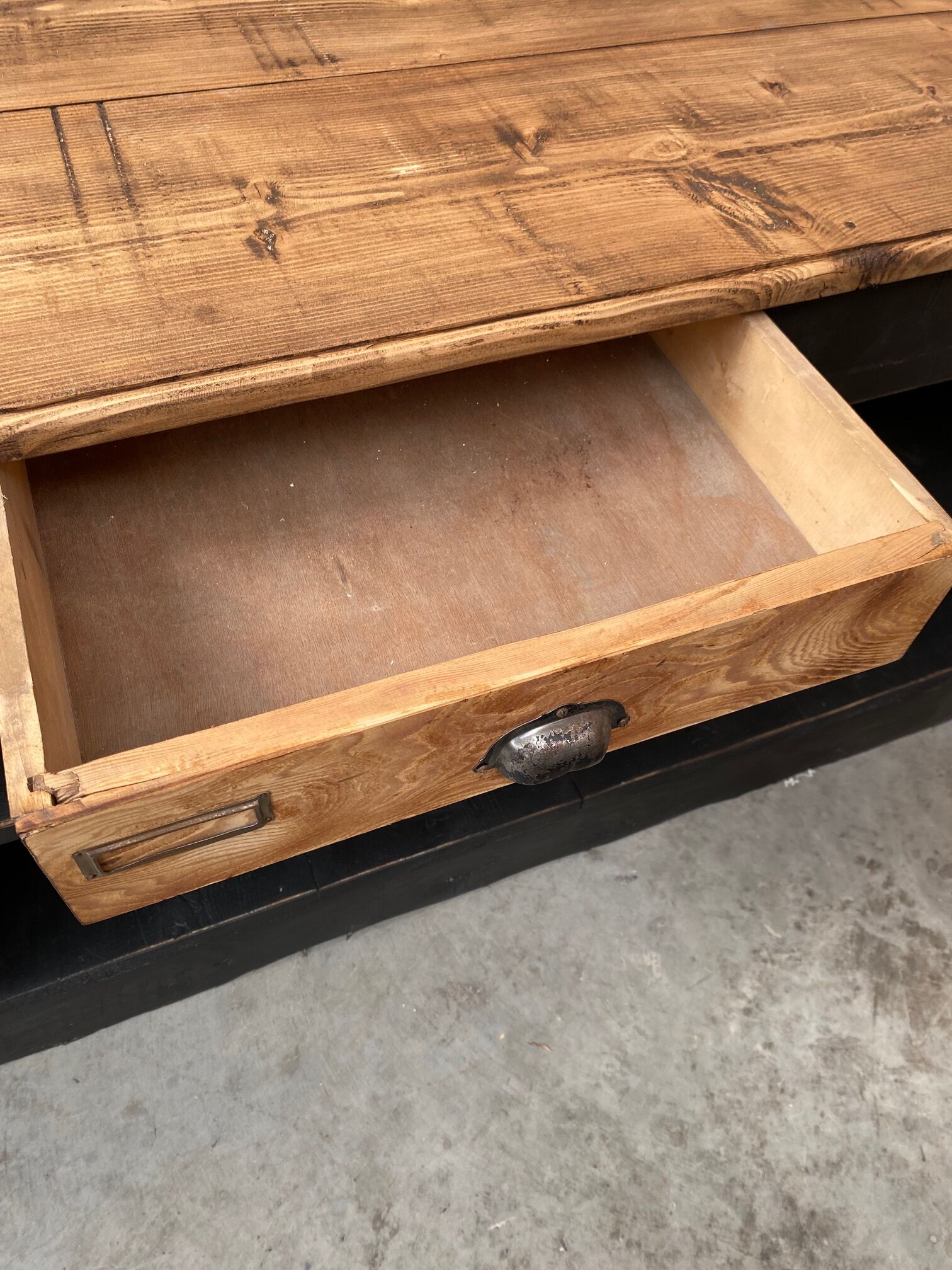 Patinated trading post