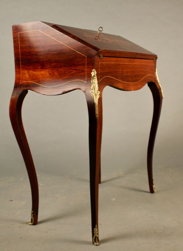 Bureau de pente marqueté de style Louis XV époque napoléon iii