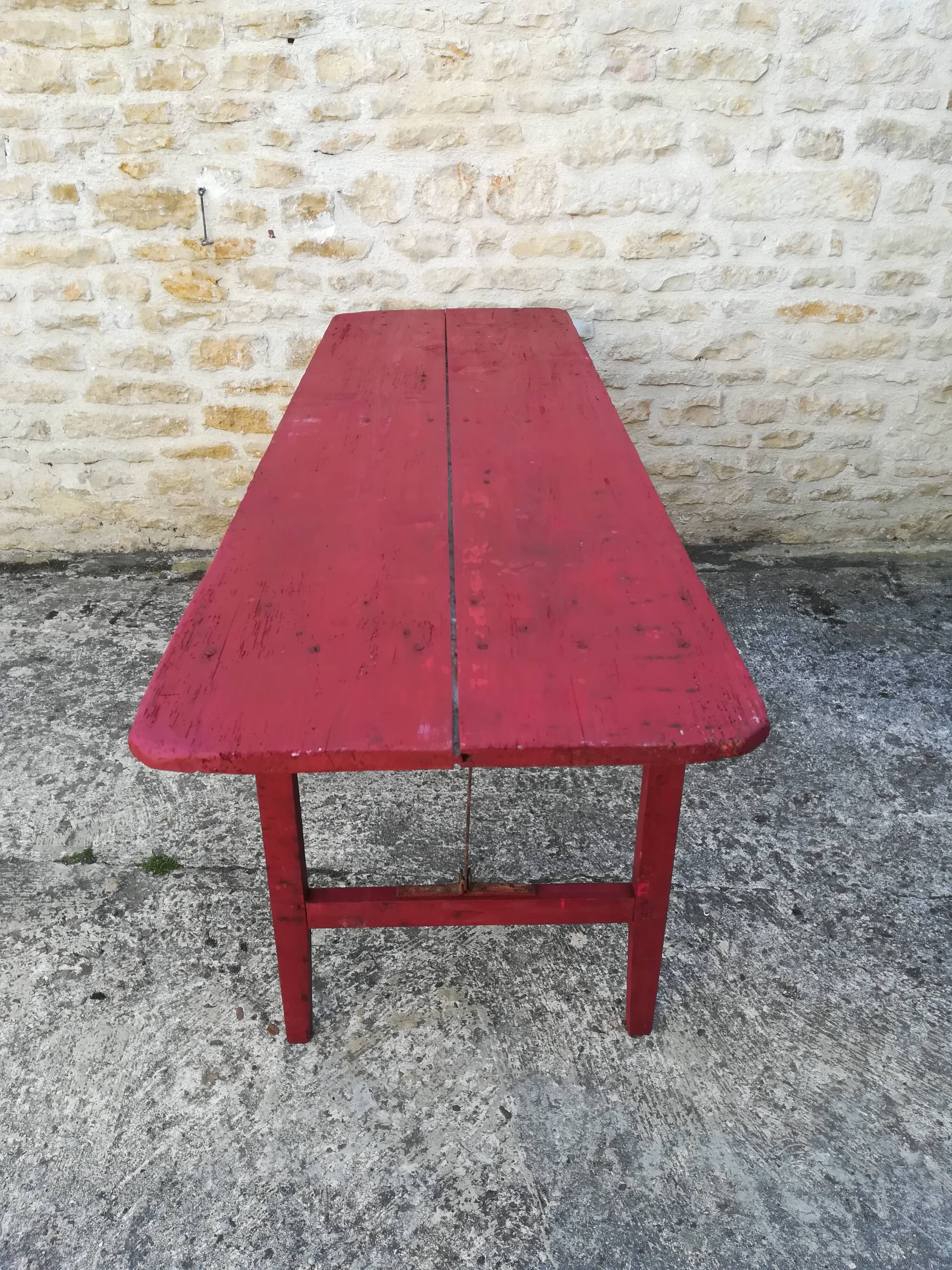 Folding brewery table