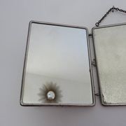 Miroir de barbier triptyque à chainette avec fermoir années 30 40