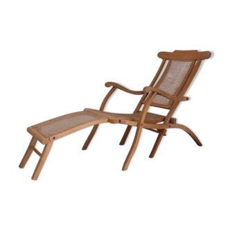 Wooden chaise longue and cannage