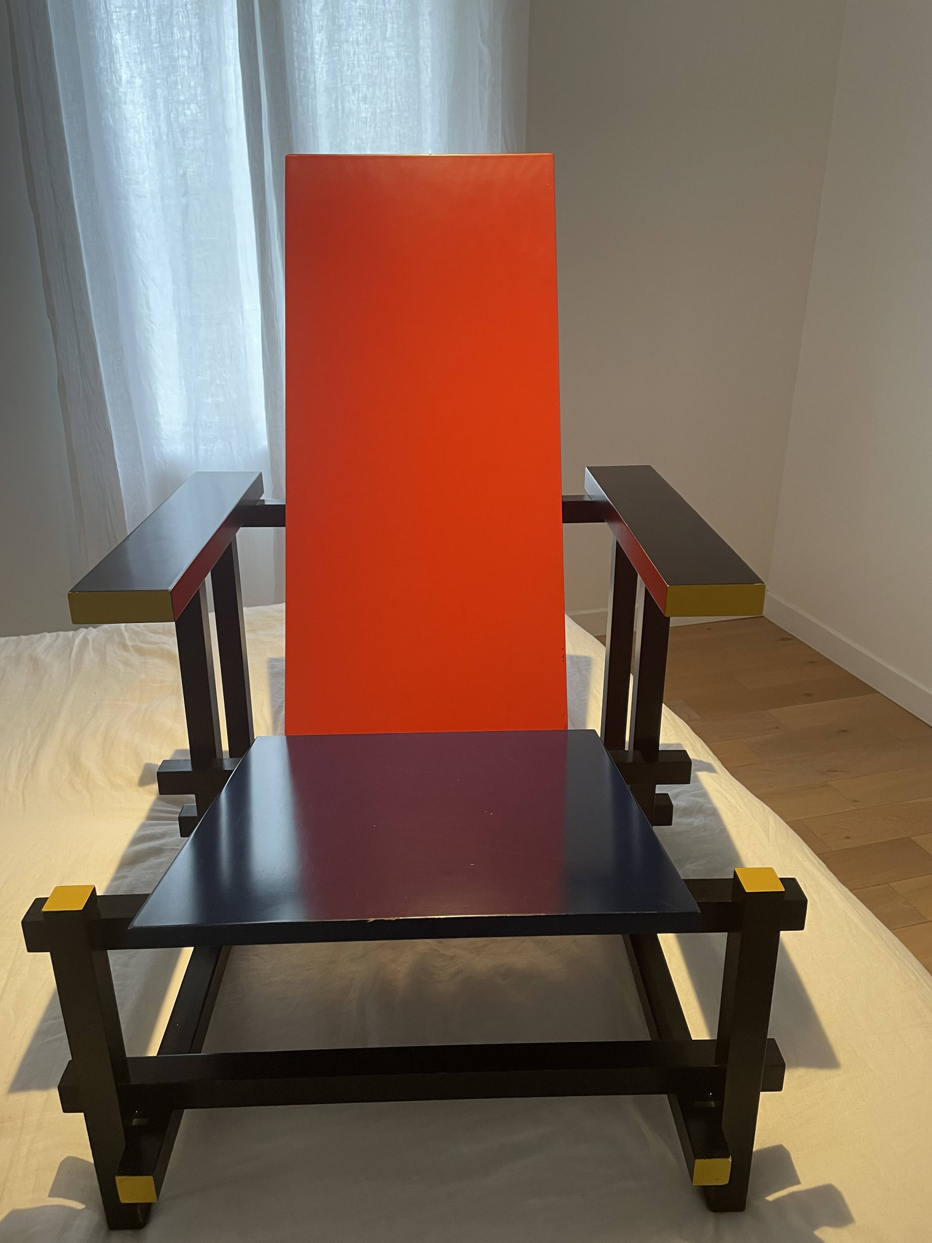 Gerrit T. Rietveld armchair red & blue