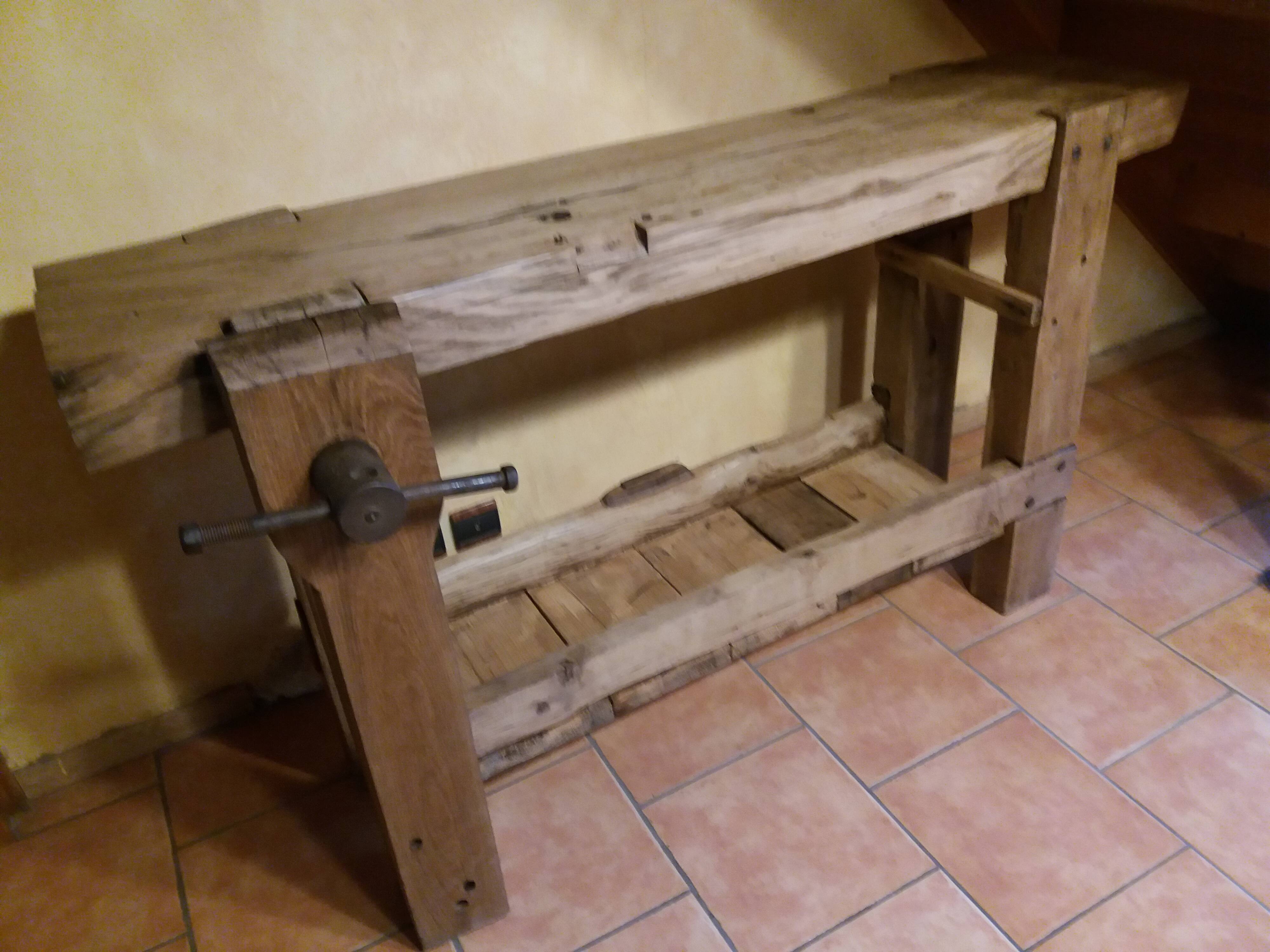 Antique Burgundian workbench in light oak