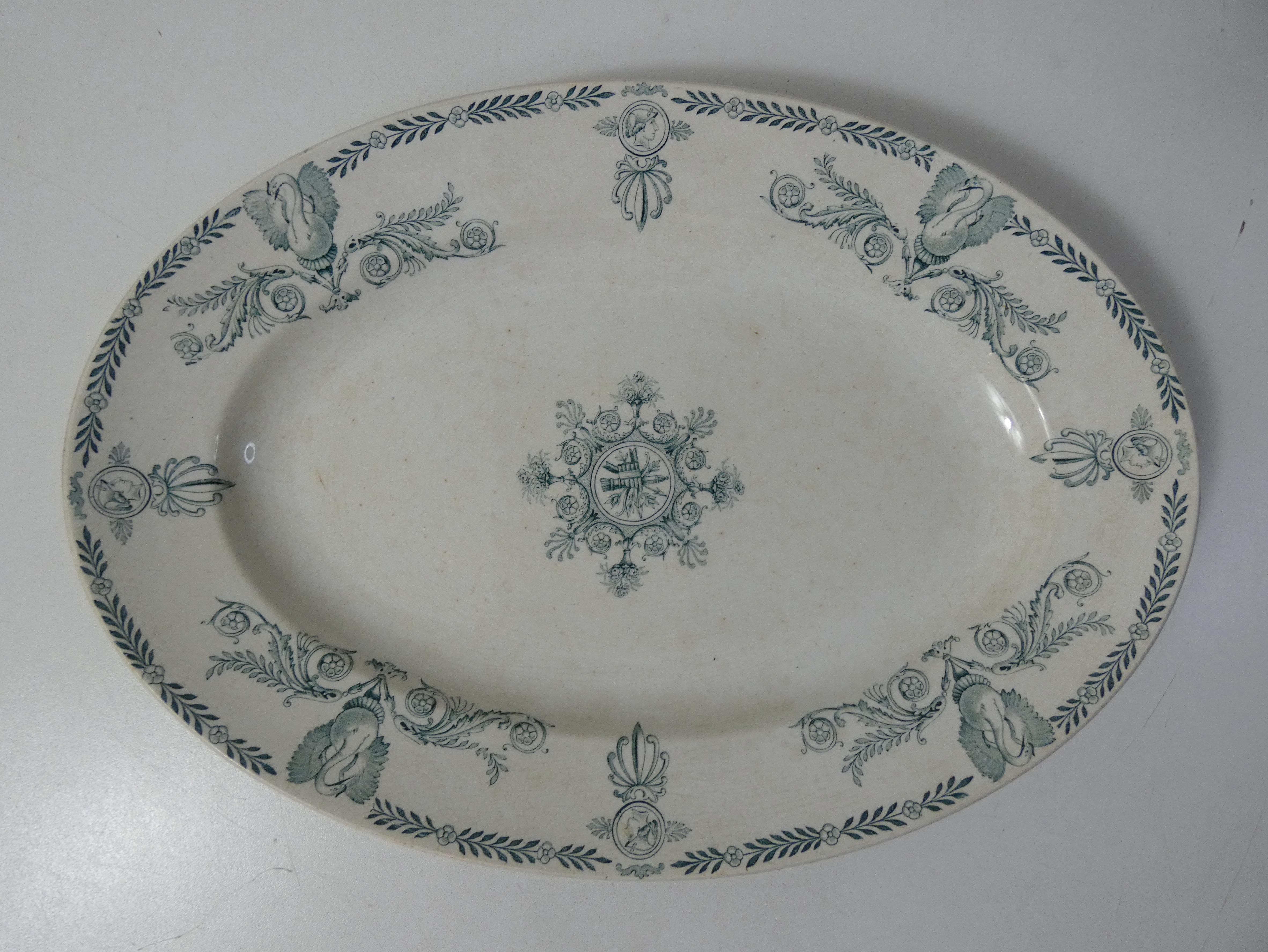 Oval dish iron earth compiegne