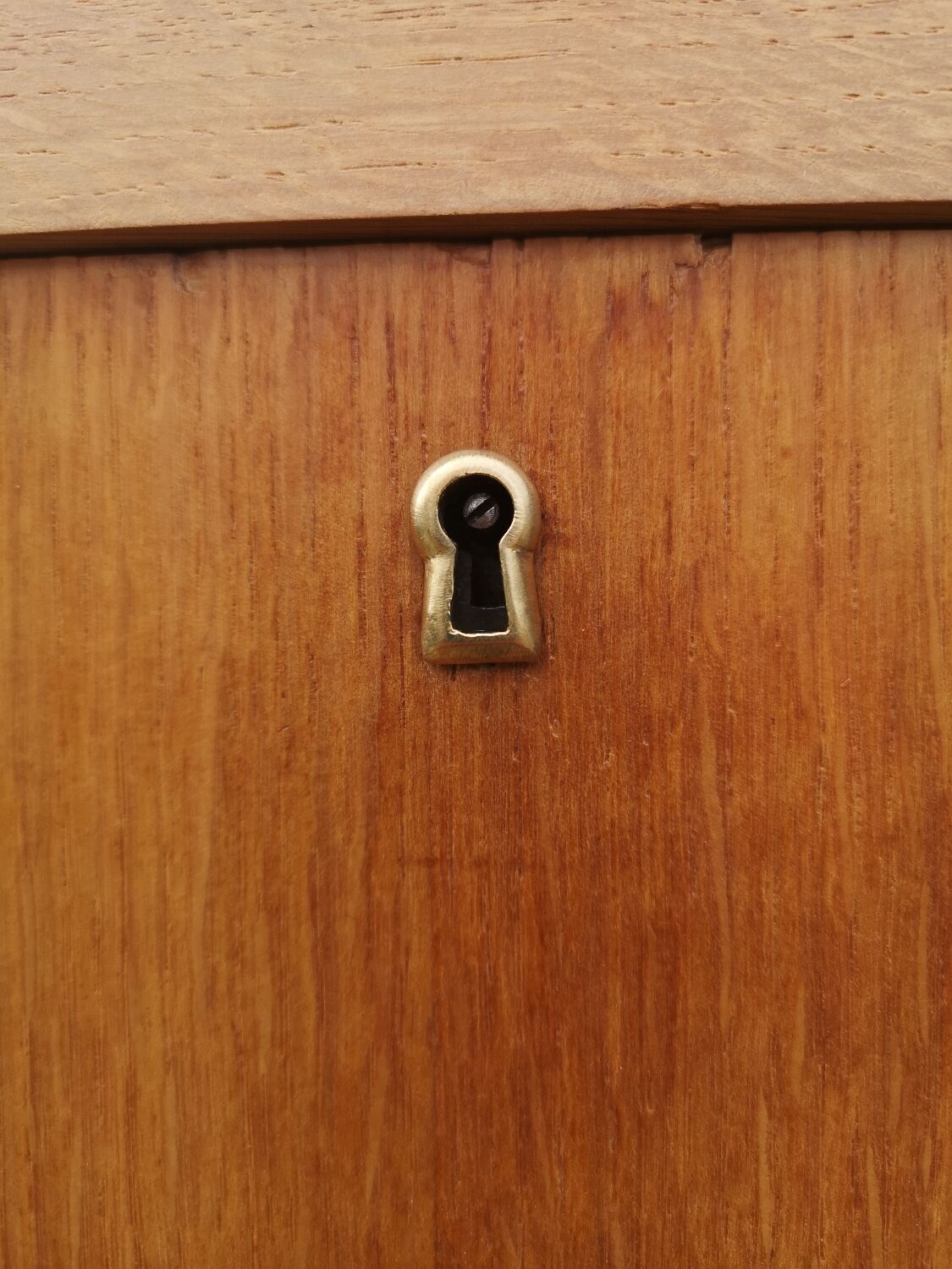 Secretary oak and rattan