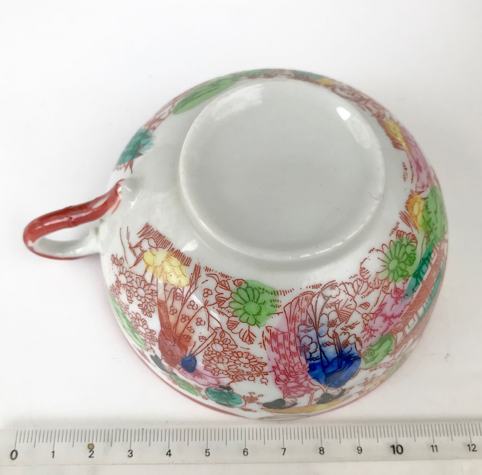 Japanese porcelain tea service at the end of the 19th century