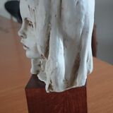 Sculpture – maiden's head