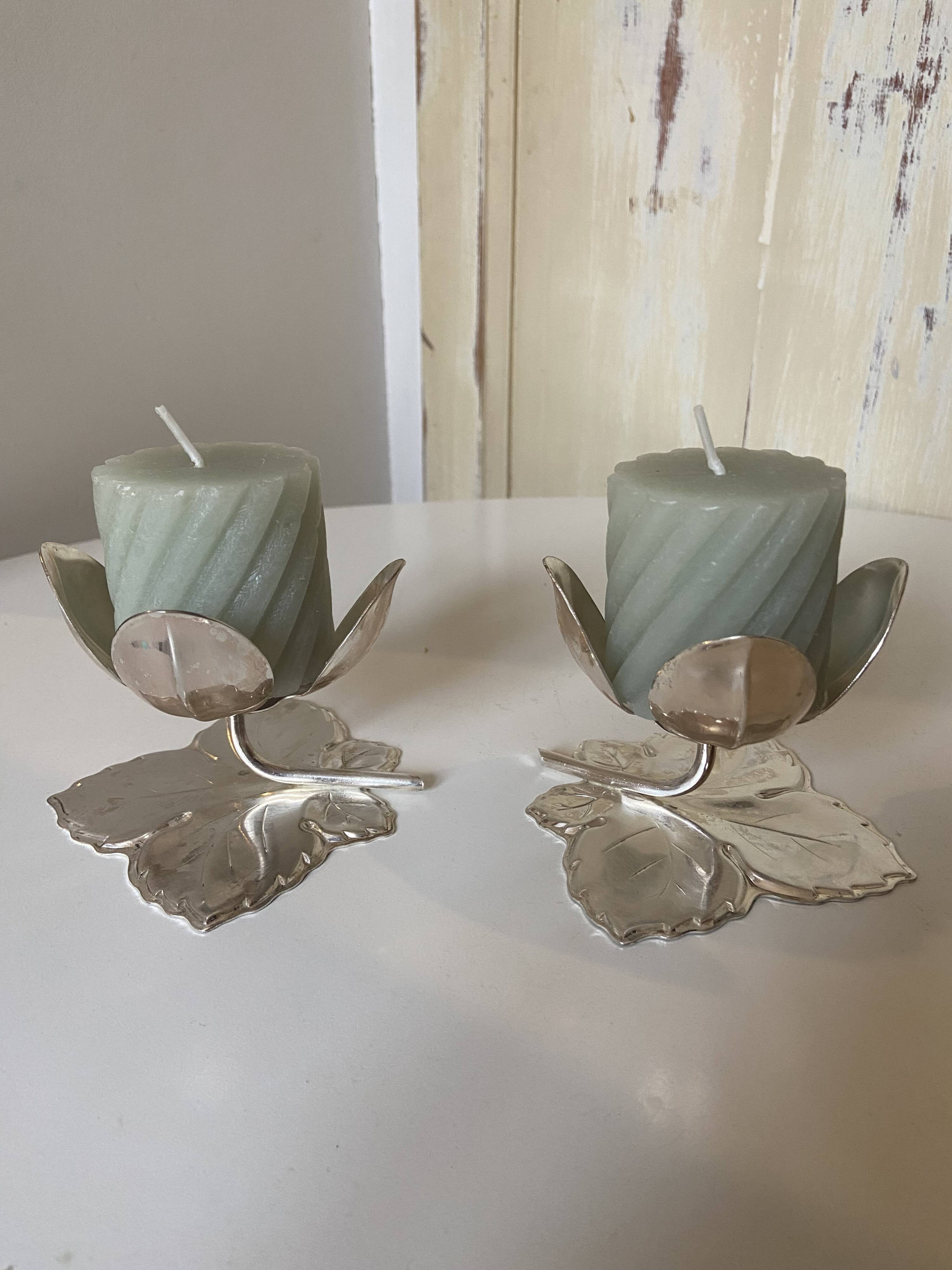 Set of 2 Silver Candle Holders - Tulip Shape on Vine Leaf