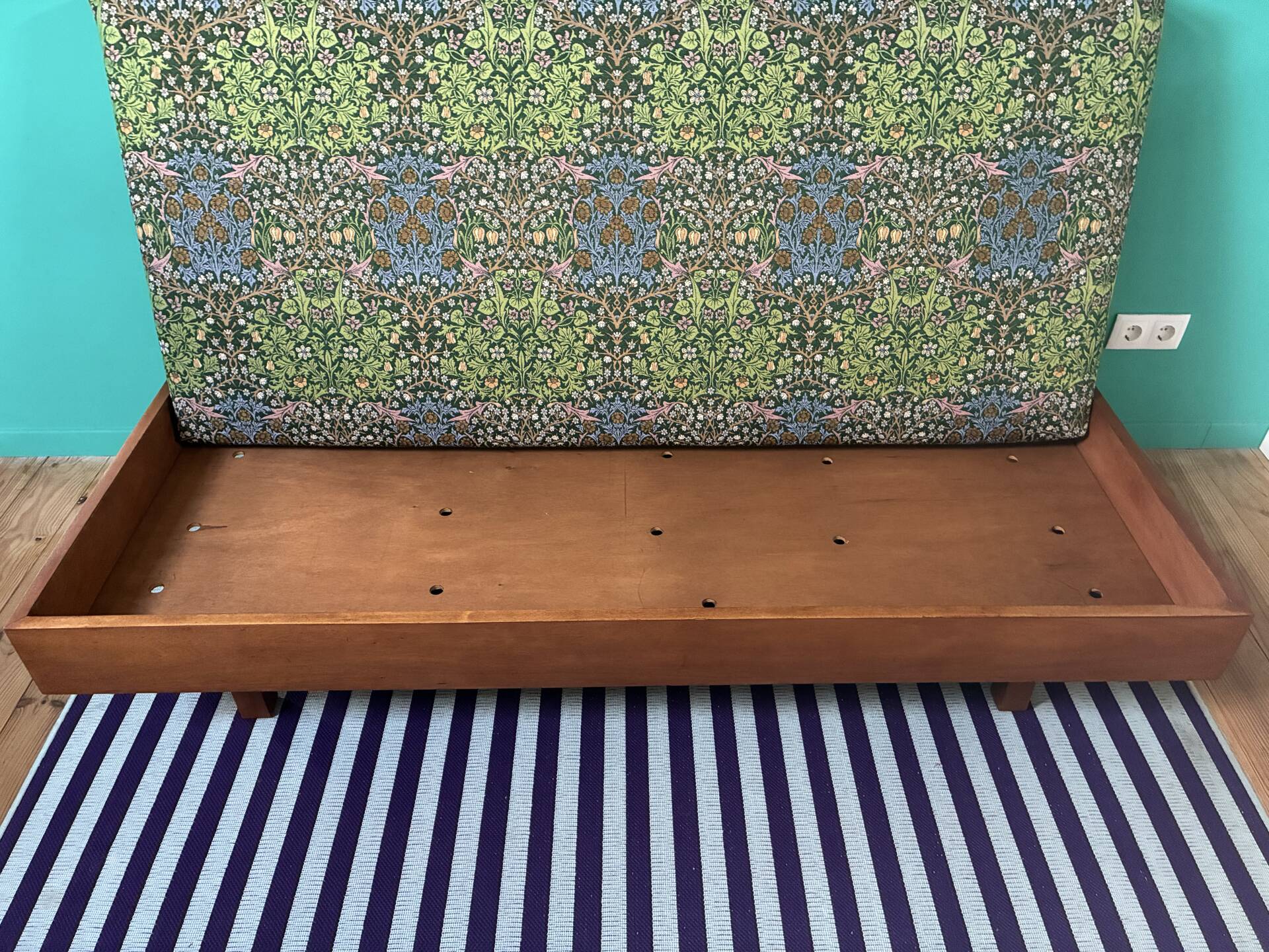 Vintage Scandinavian Banquette / Daybed