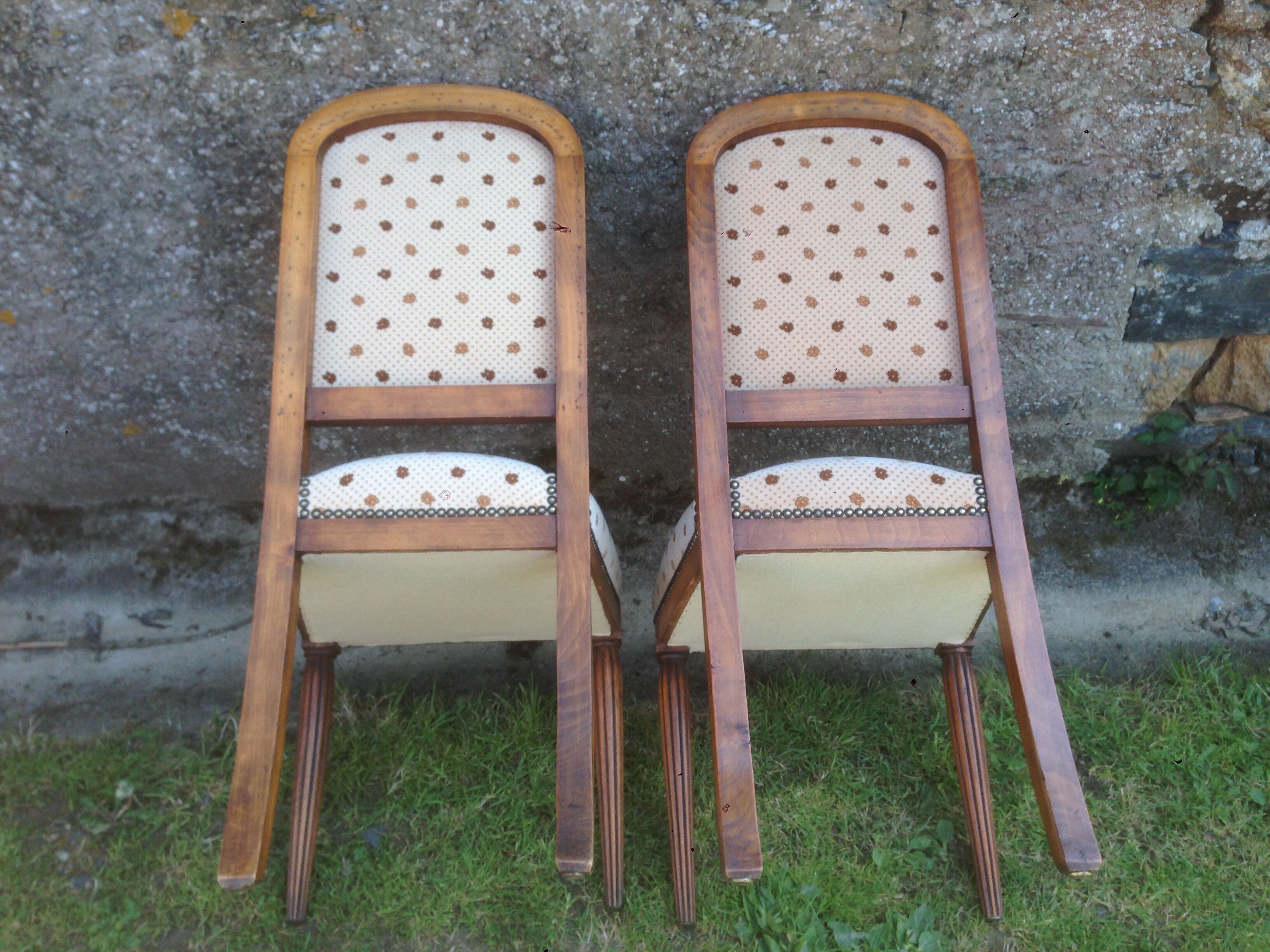 Paire de chaises 1930 en hêtre et tissu