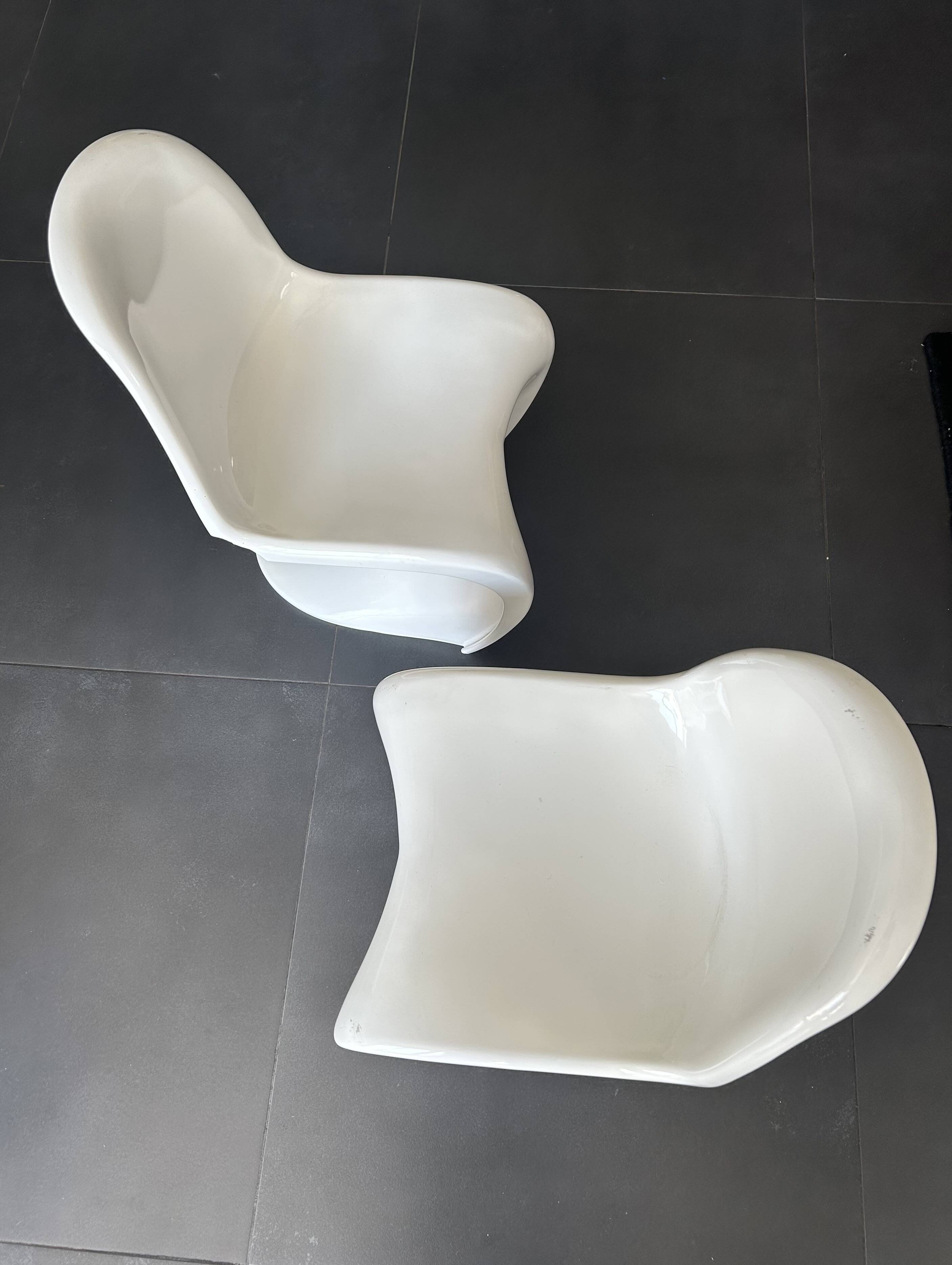 2 junior white Panton reproduction chairs