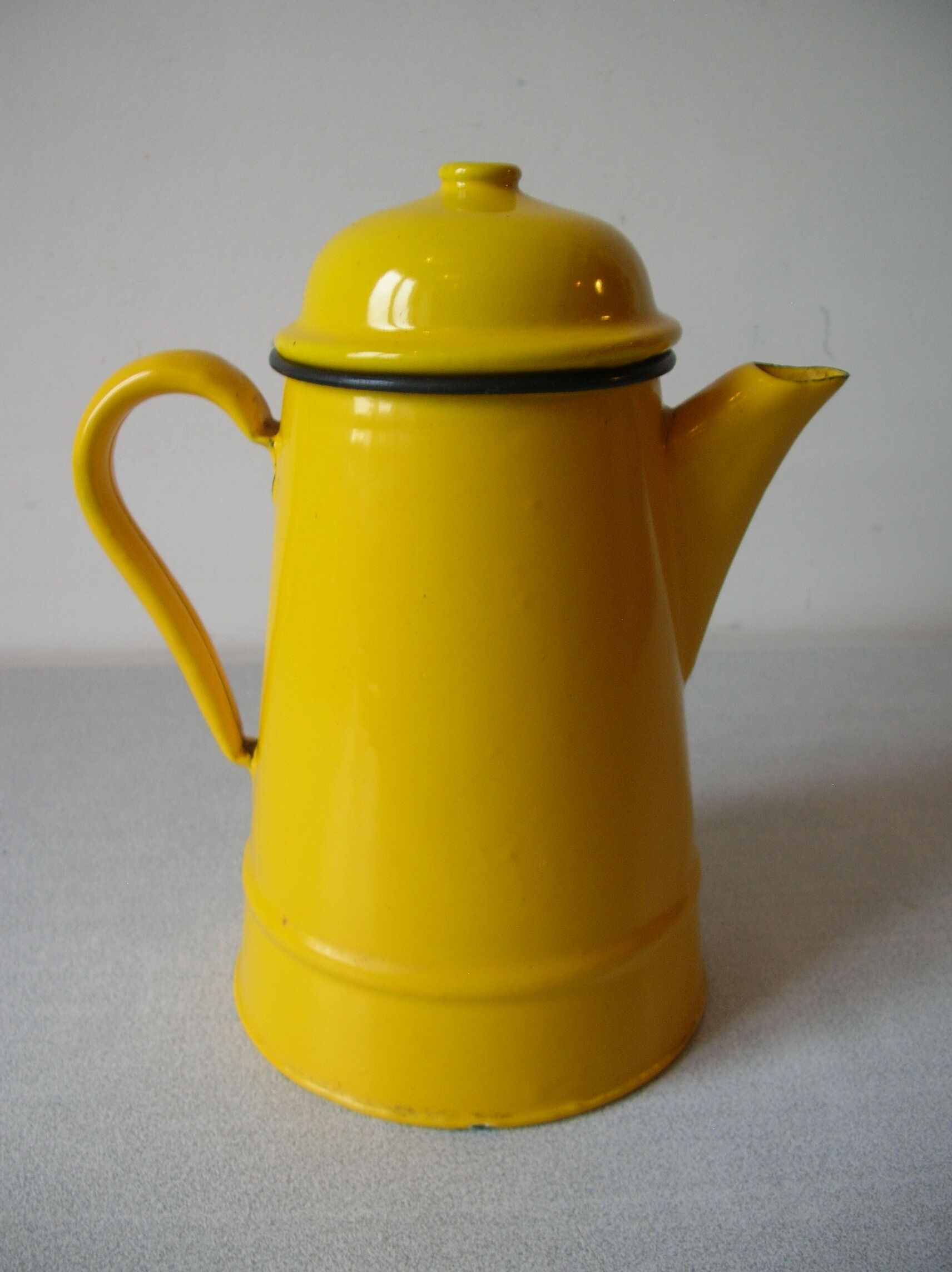 Old yellow enamelled coffee maker Made in Poland deco kitchen countryside farm
