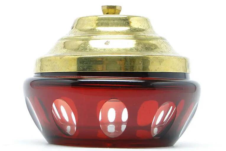 Bonbonnière Art Déco, verre rubis, laiton, Allemagne, années 1930