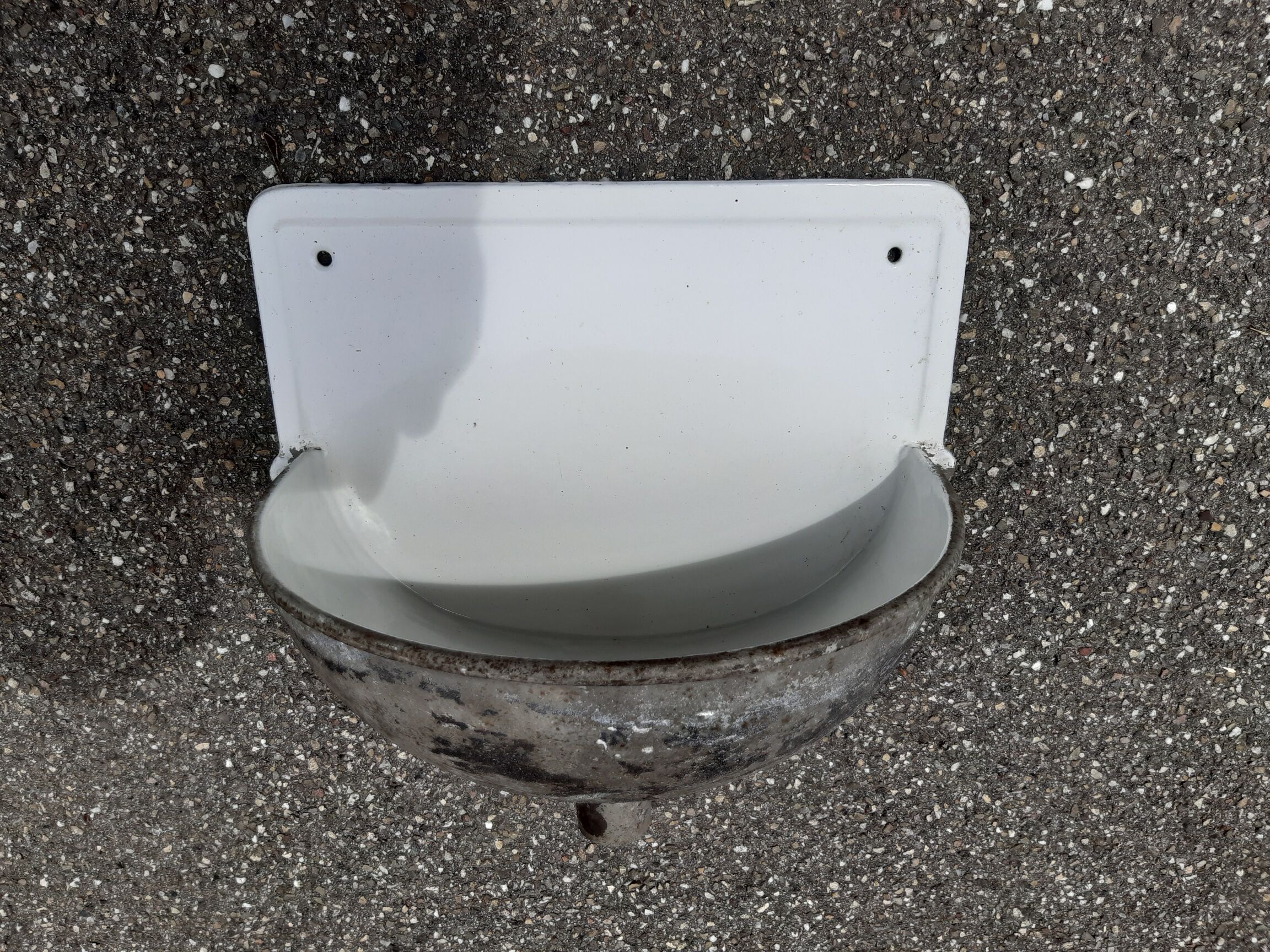 Enamelled cast iron sink 1940
