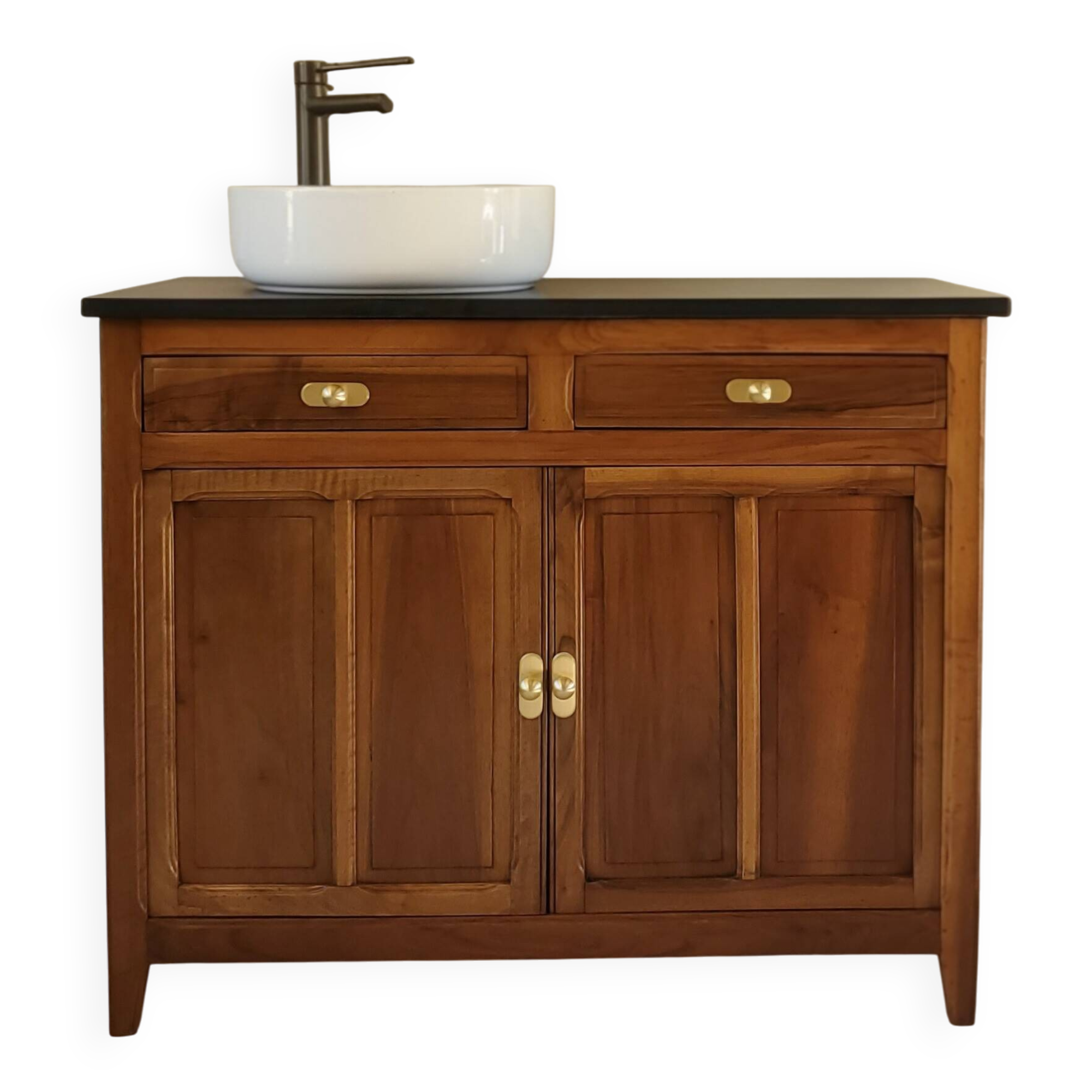 Vanity unit in solid walnut and Zimbabwean granite.