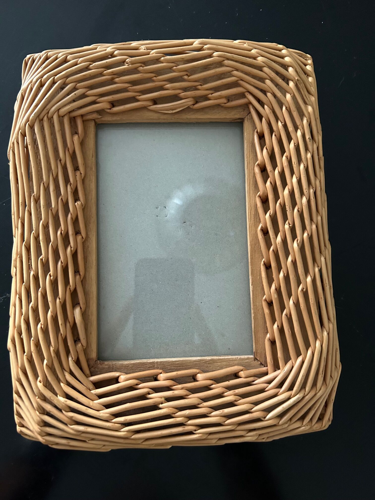 Wicker photo frame