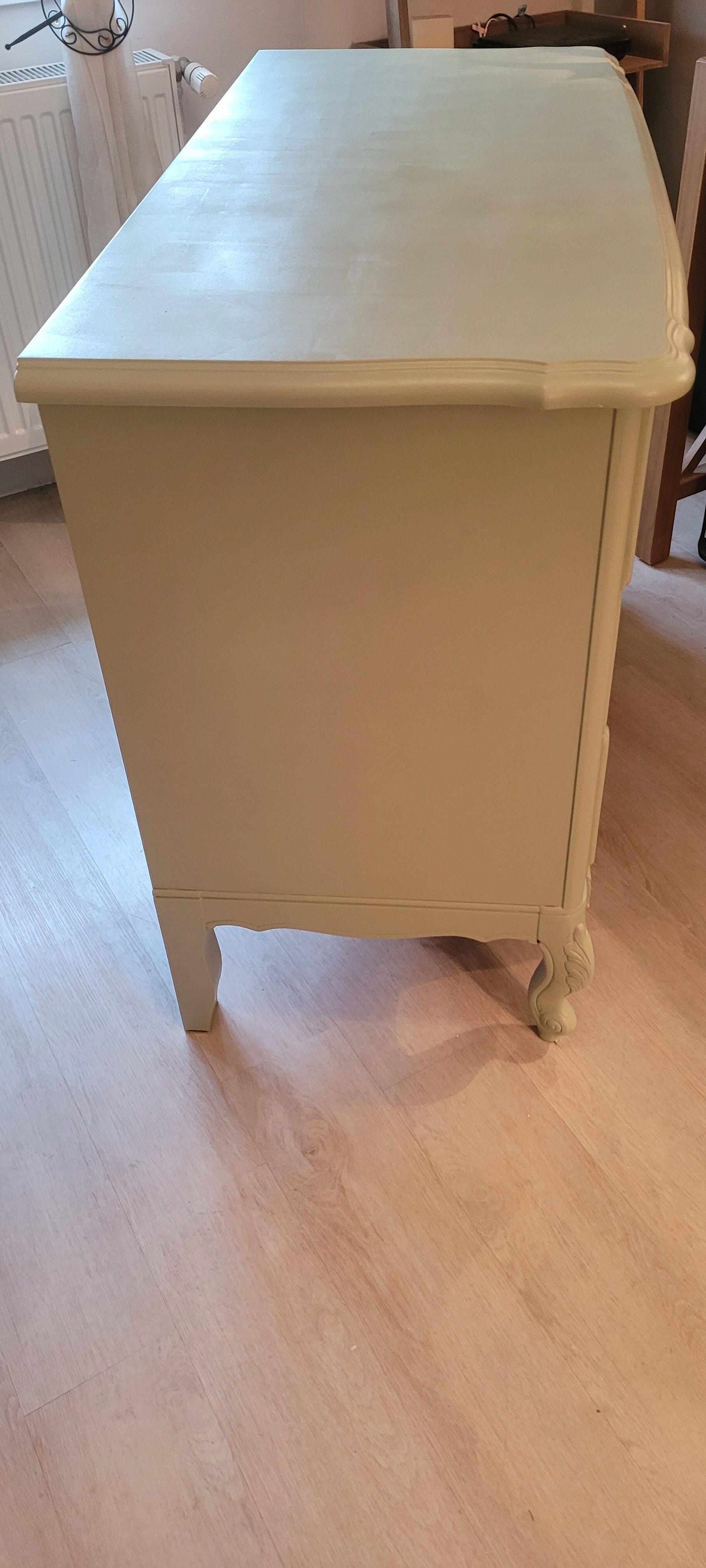 Louis XV style chest of drawers