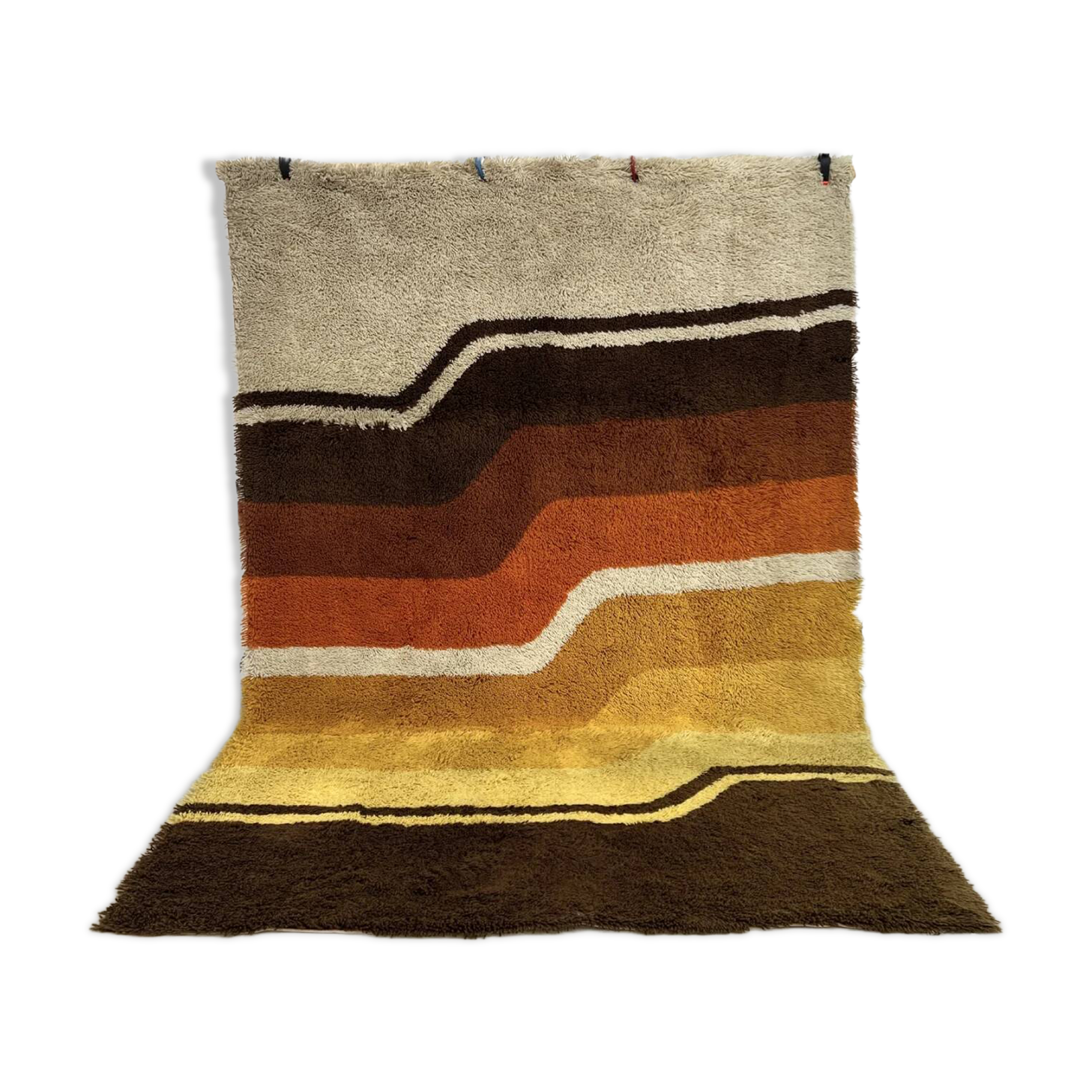 Vintage 1970s rug with wavy stripes in ochre shades — 200 × 300cm