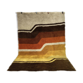 Vintage 70s rug with wavy stripes in ochre shades — 200 × 300cm