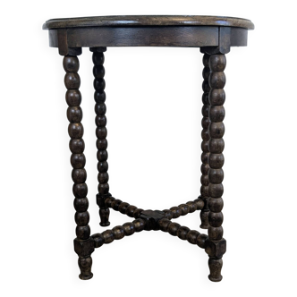 Louis XIII side table in solid oak - beaded legs