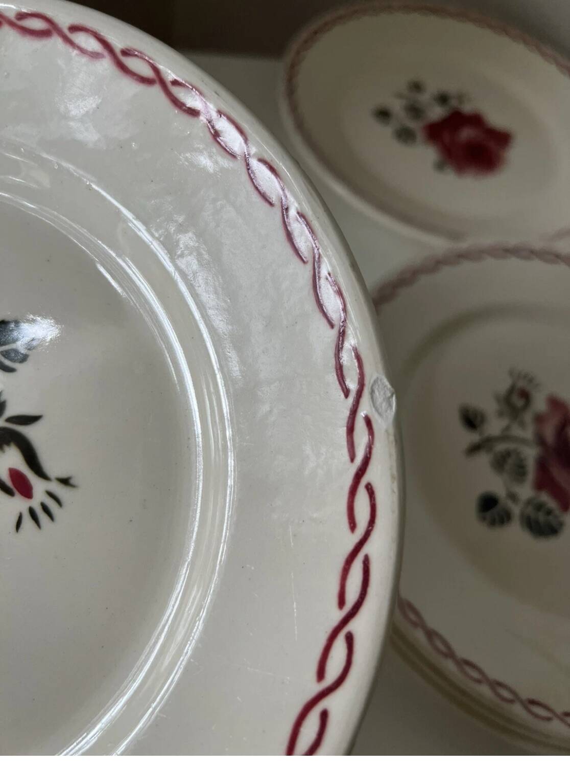 Assiettes plates Germaine Badonviller fleurs