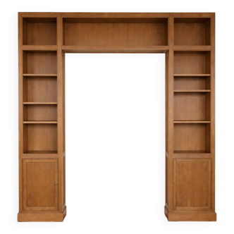 Custom U-shaped wall library – Solid wood and oak